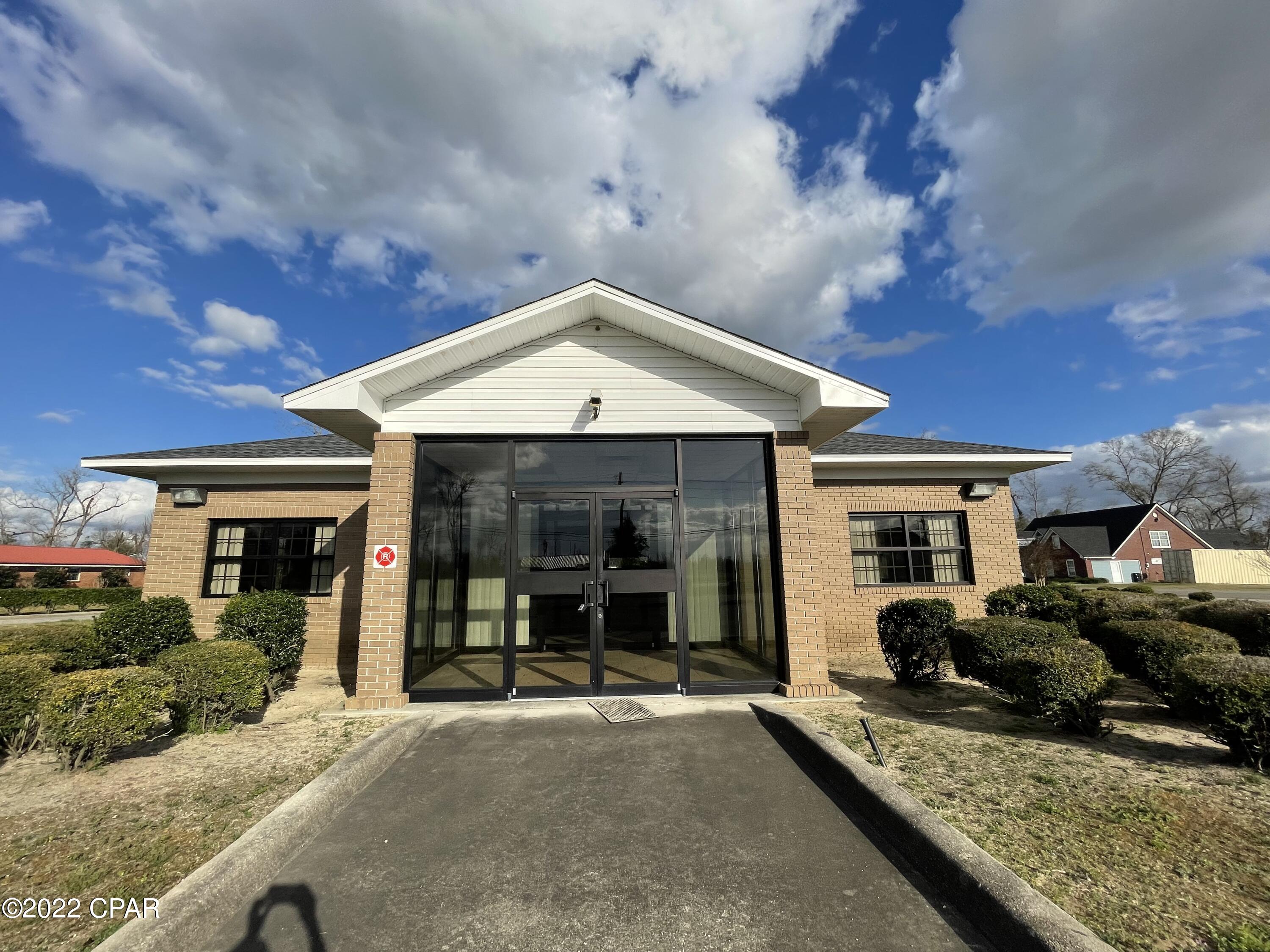 [No Recorded Subdiv] - Commercial Sale