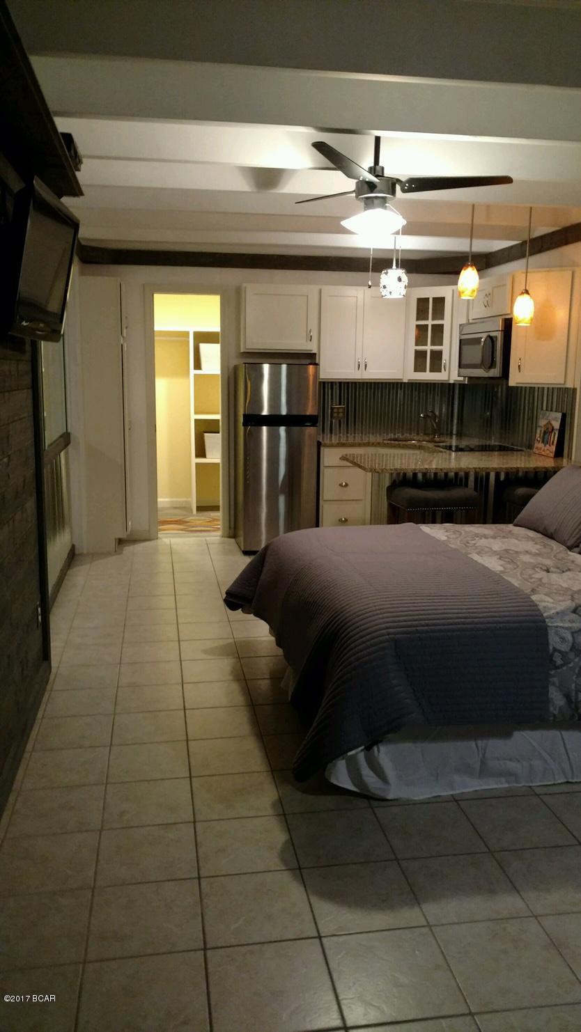 Fontainebleau Terrace - Residential