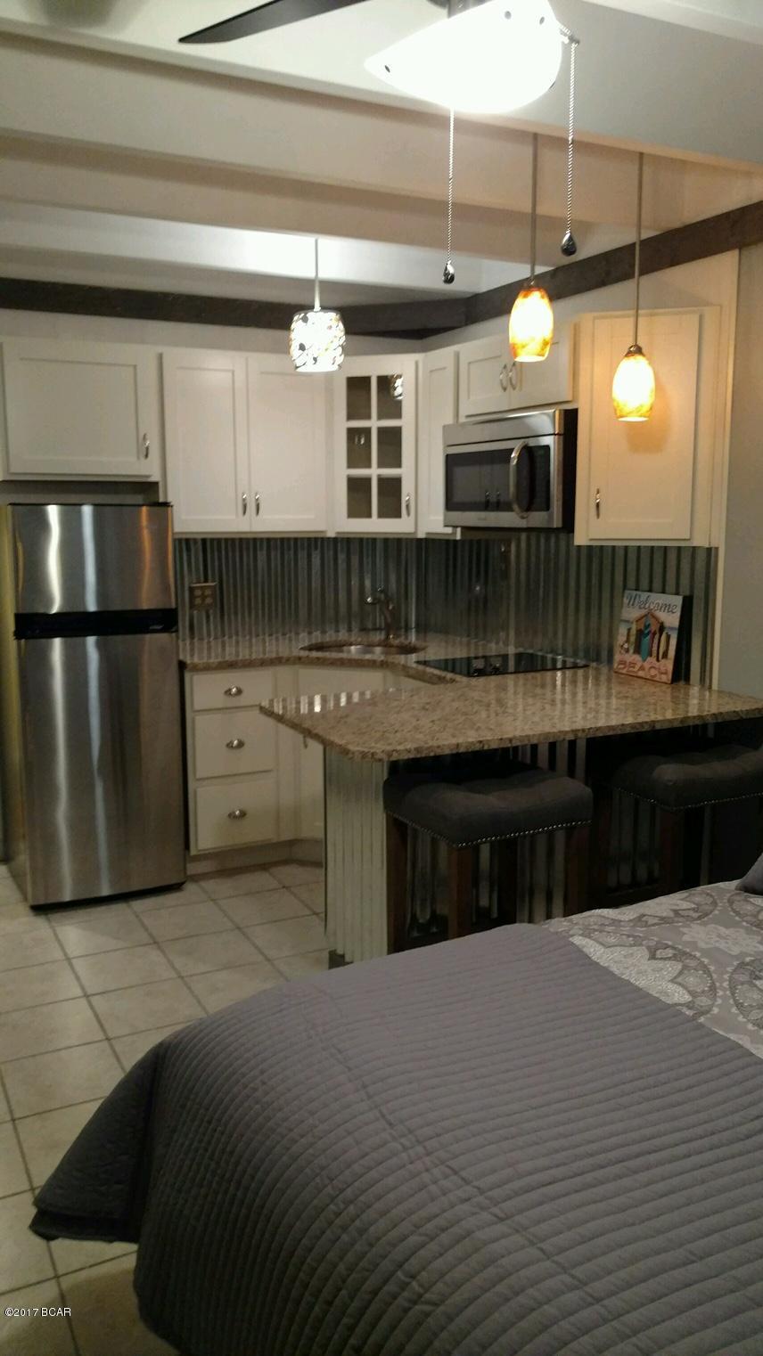 Fontainebleau Terrace - Residential