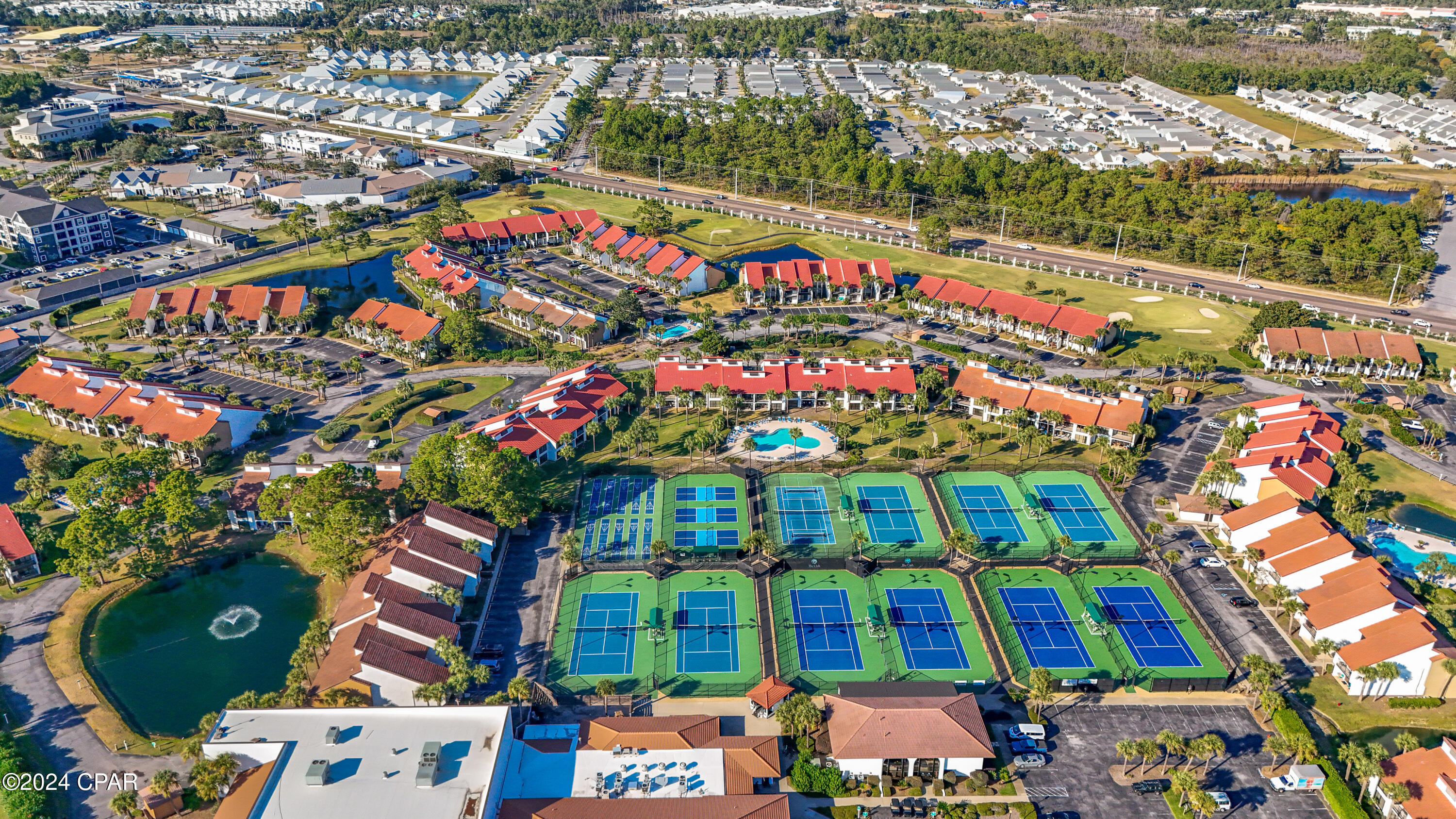 Edgewater Golf Villas 6 B - Residential