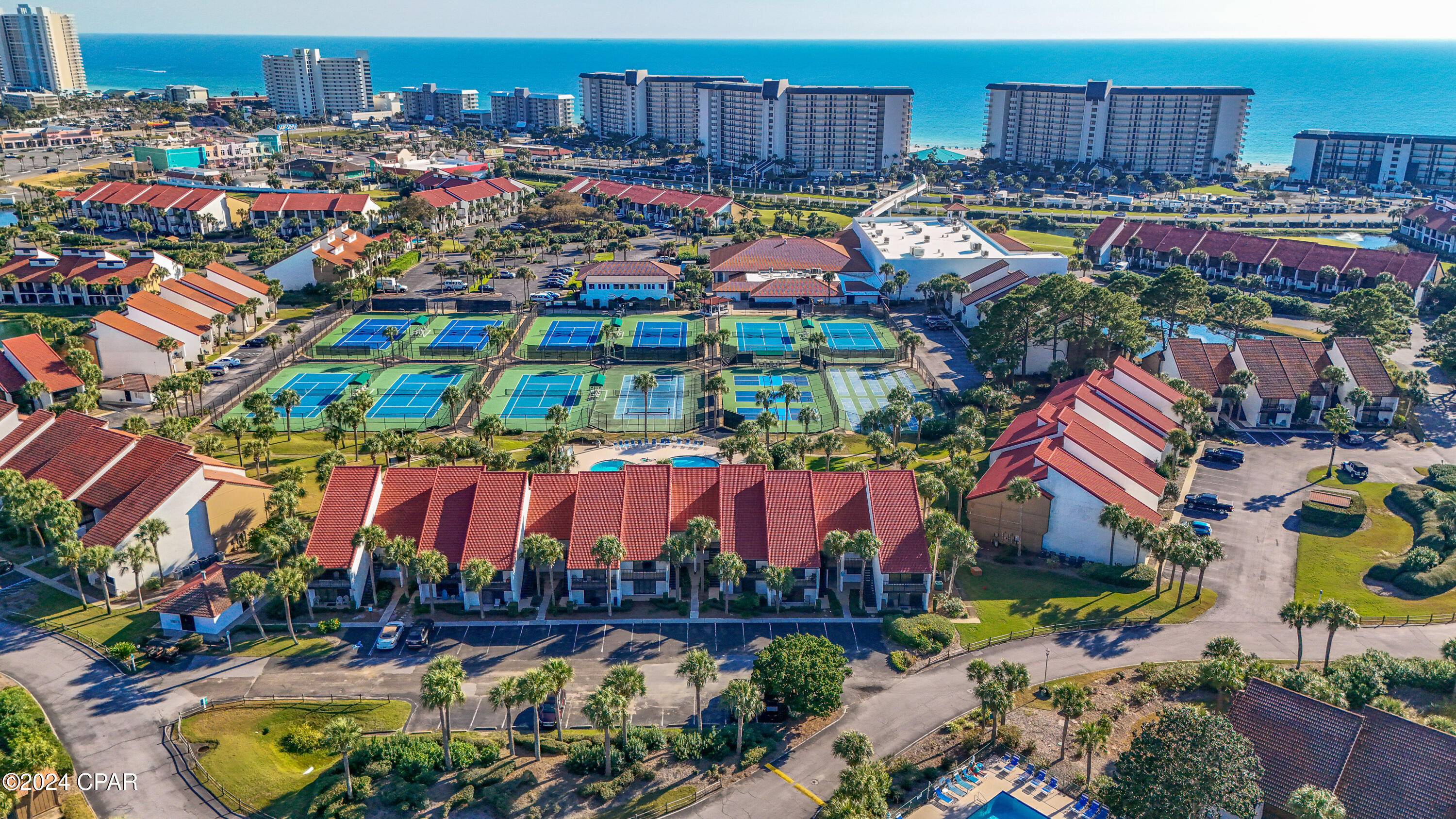 Edgewater Golf Villas 6 B - Residential