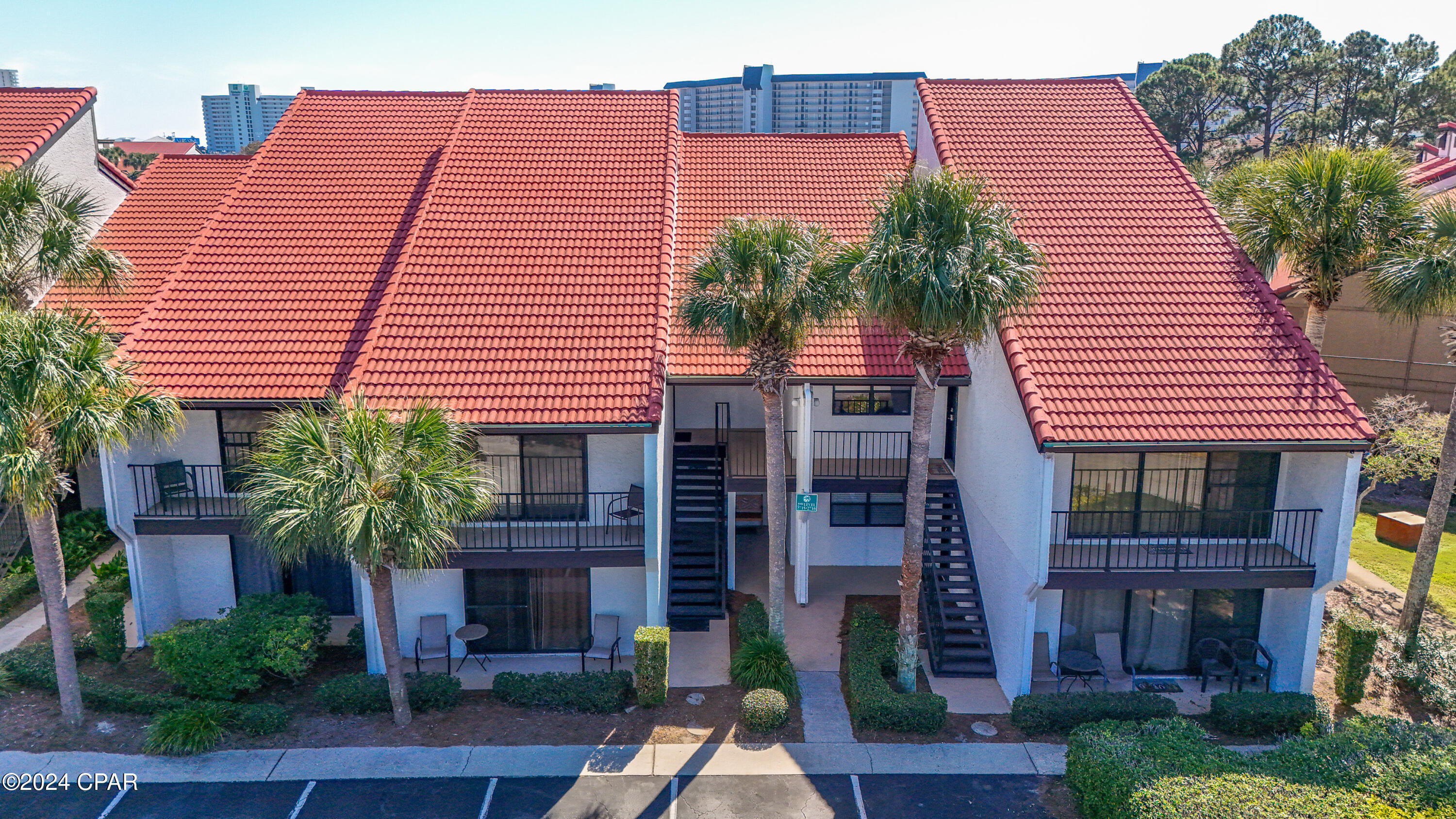 Edgewater Golf Villas 6 B - Residential