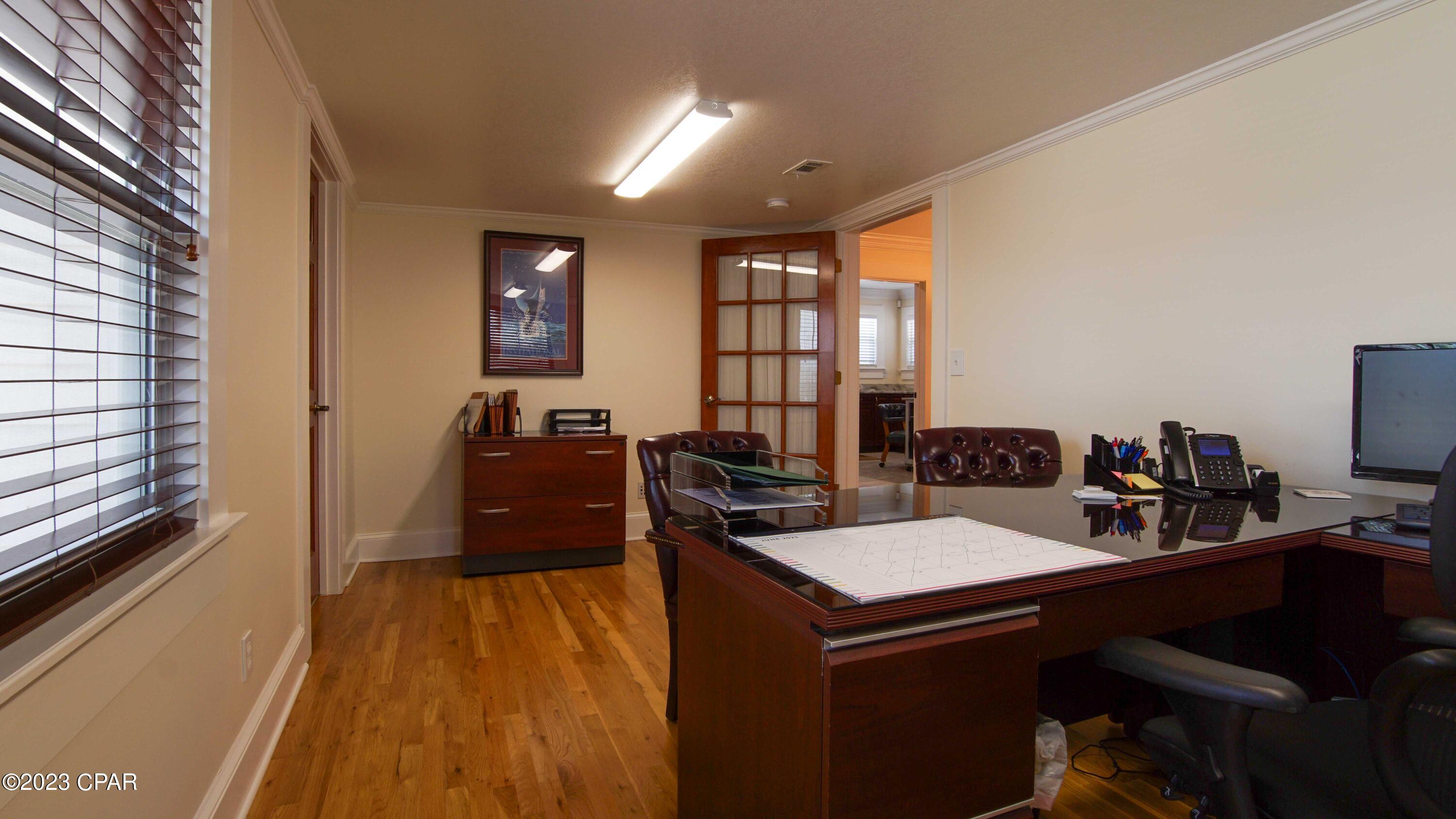 [No Recorded Subdiv] - Commercial Sale