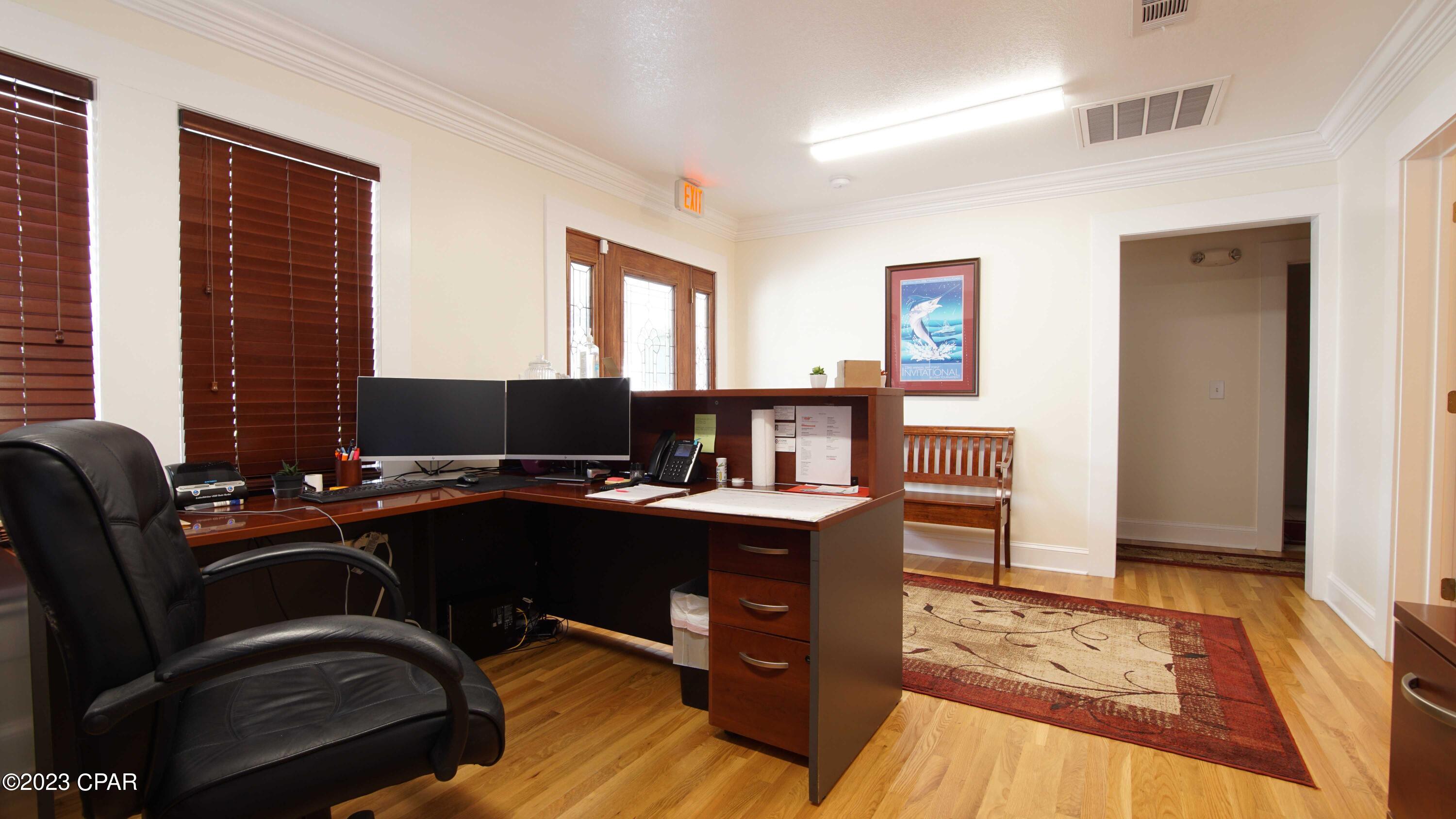 [No Recorded Subdiv] - Commercial Sale