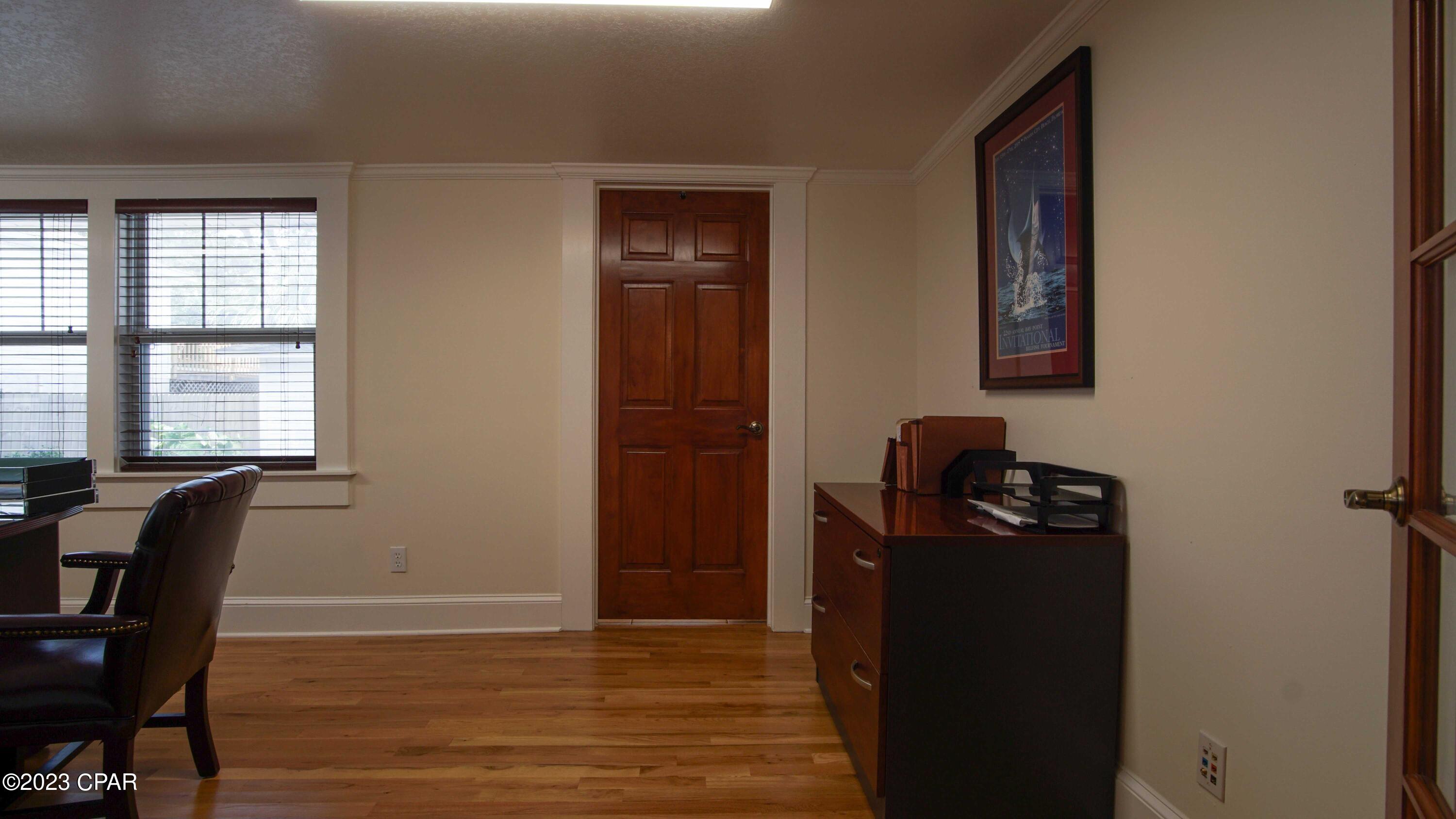 [No Recorded Subdiv] - Commercial Sale