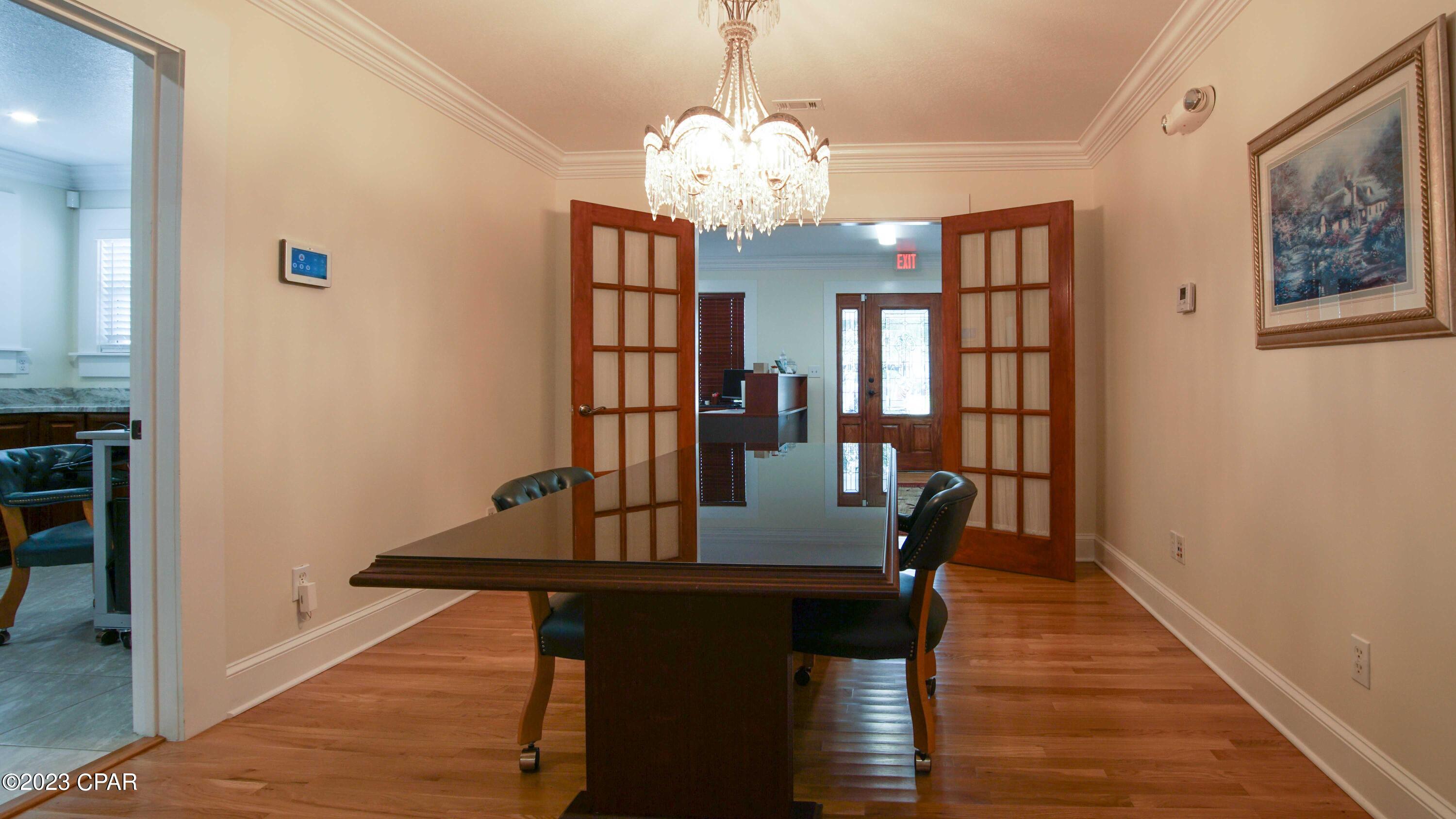 [No Recorded Subdiv] - Commercial Sale