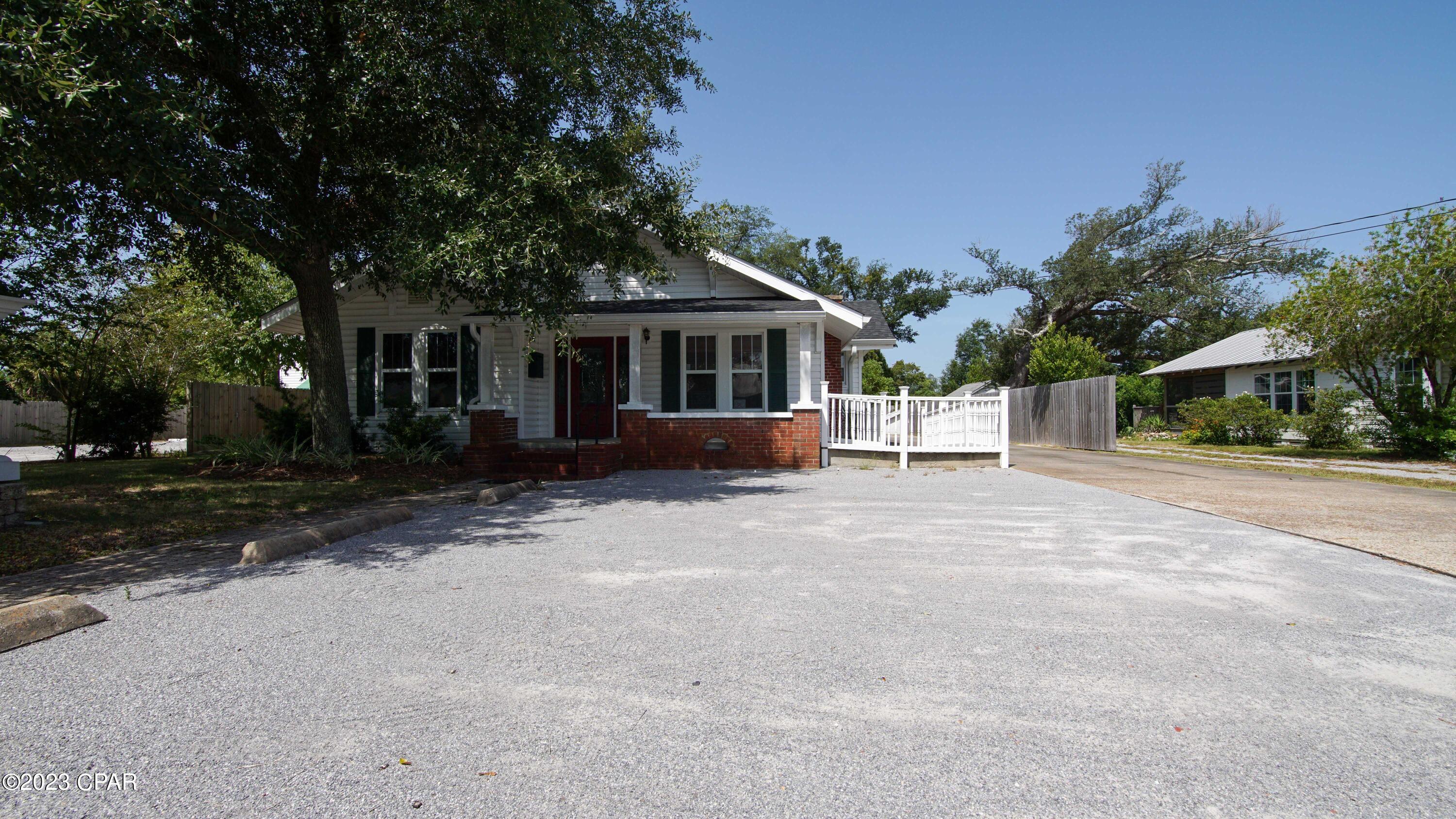 [No Recorded Subdiv] - Commercial Sale