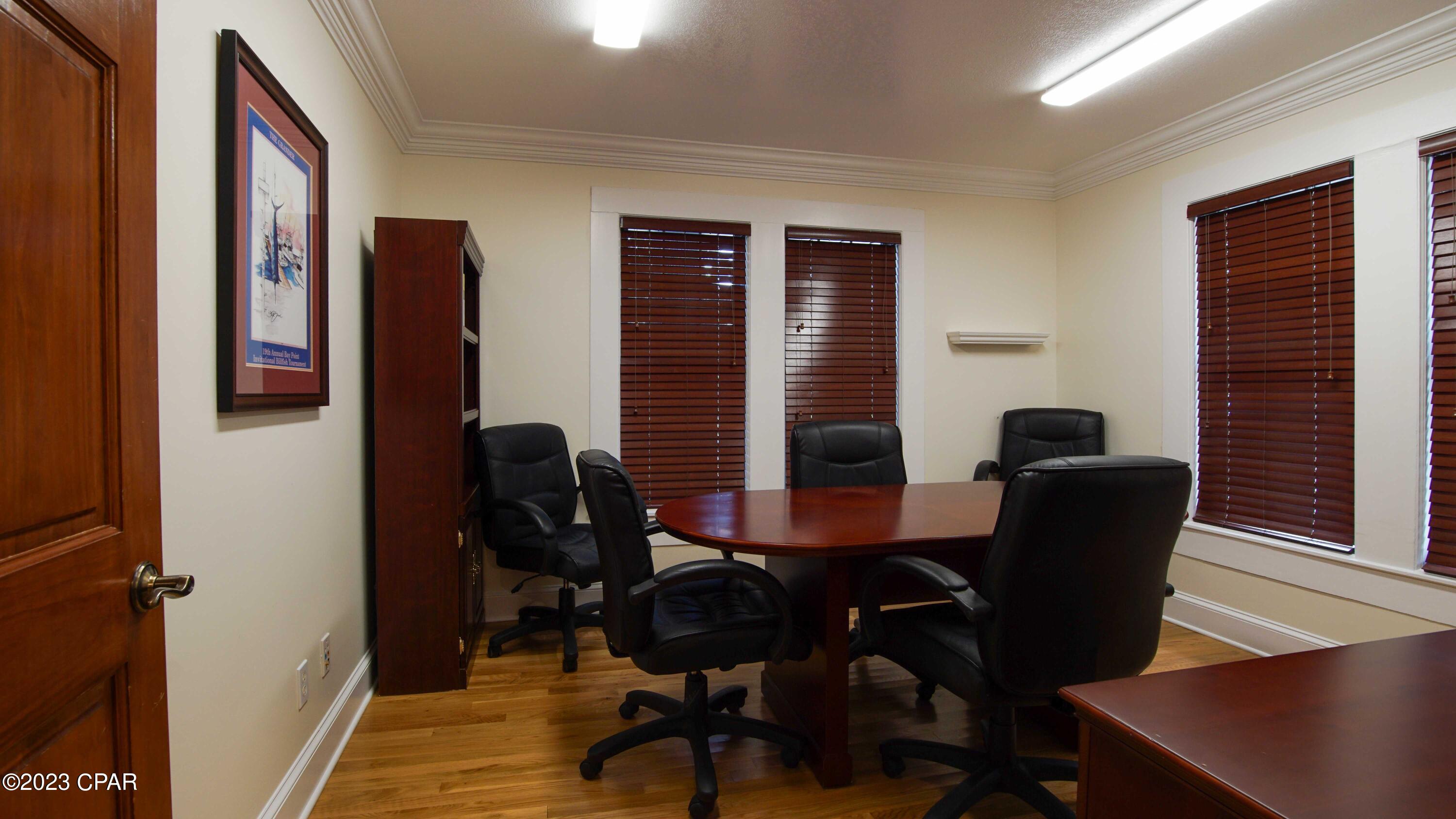 [No Recorded Subdiv] - Commercial Sale