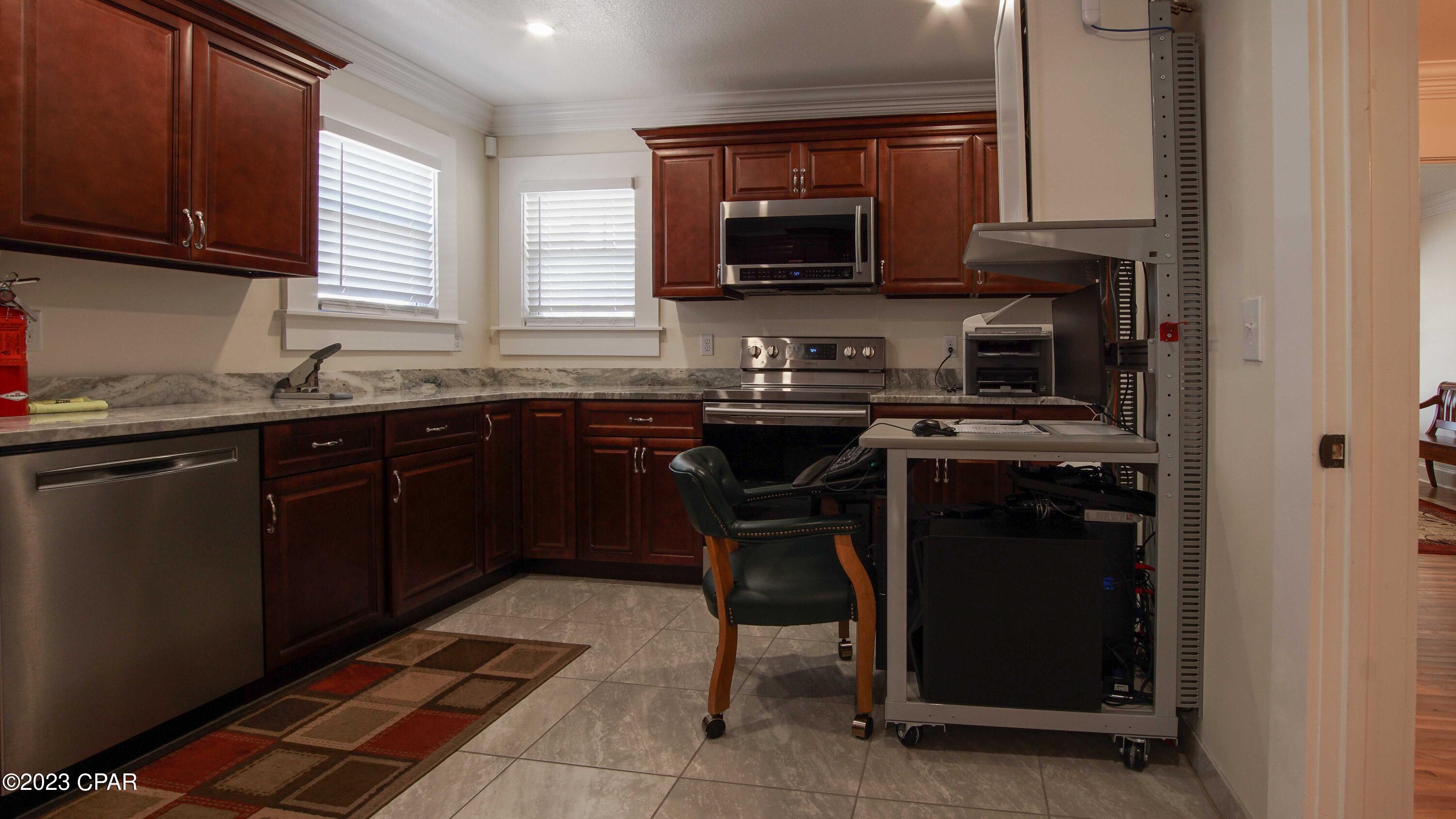 [No Recorded Subdiv] - Commercial Sale