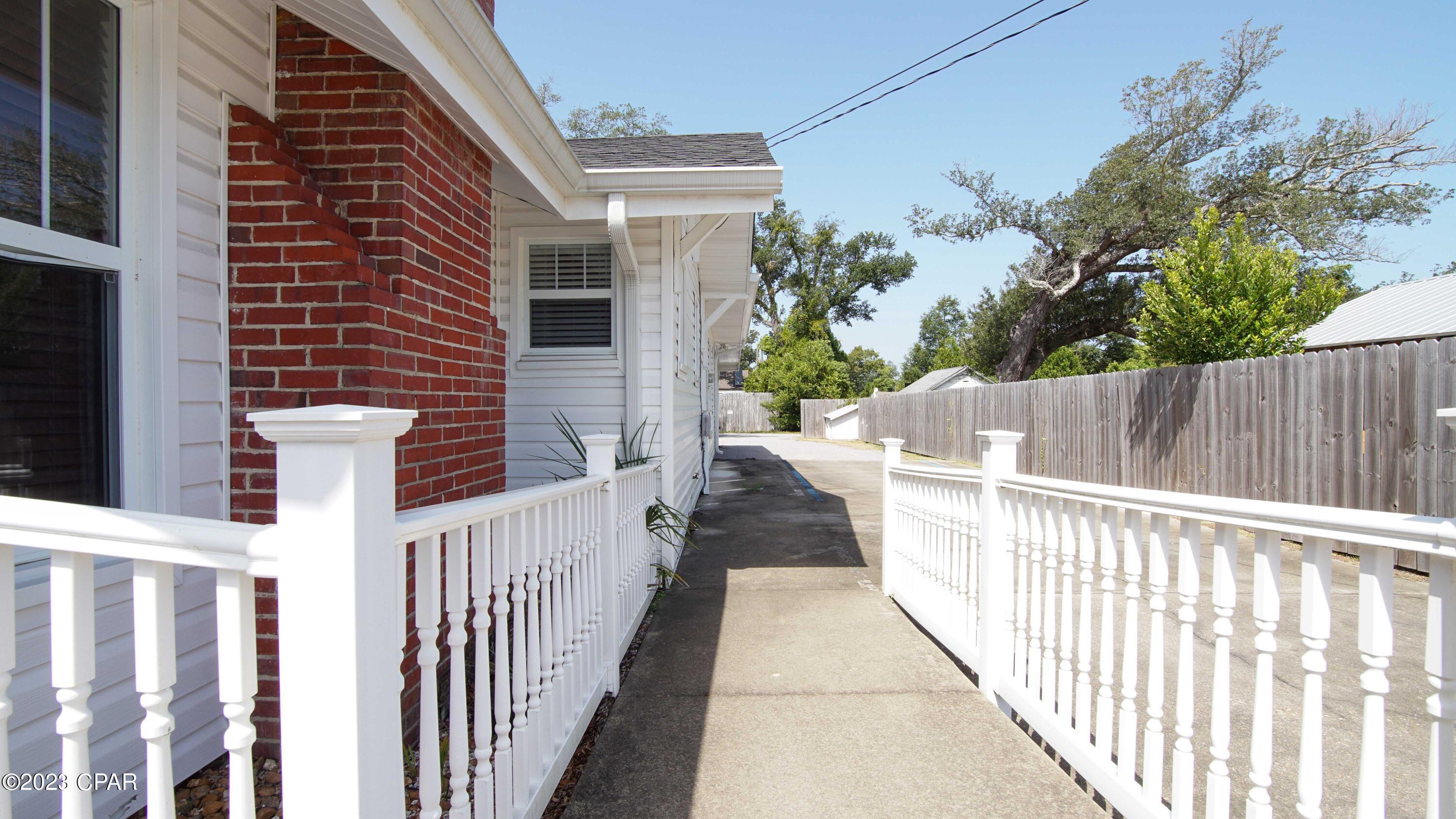 [No Recorded Subdiv] - Commercial Sale