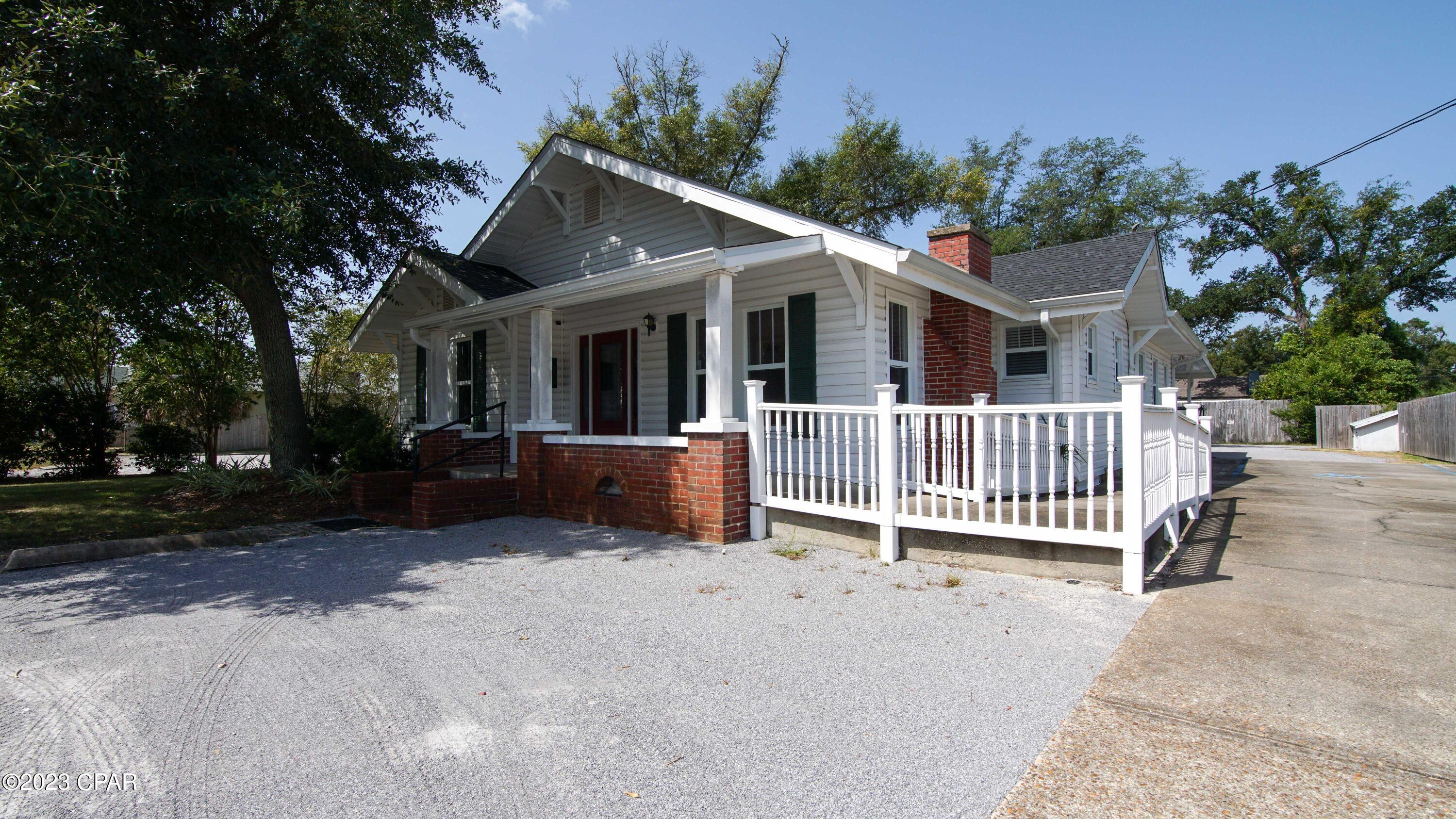 [No Recorded Subdiv] - Commercial Sale