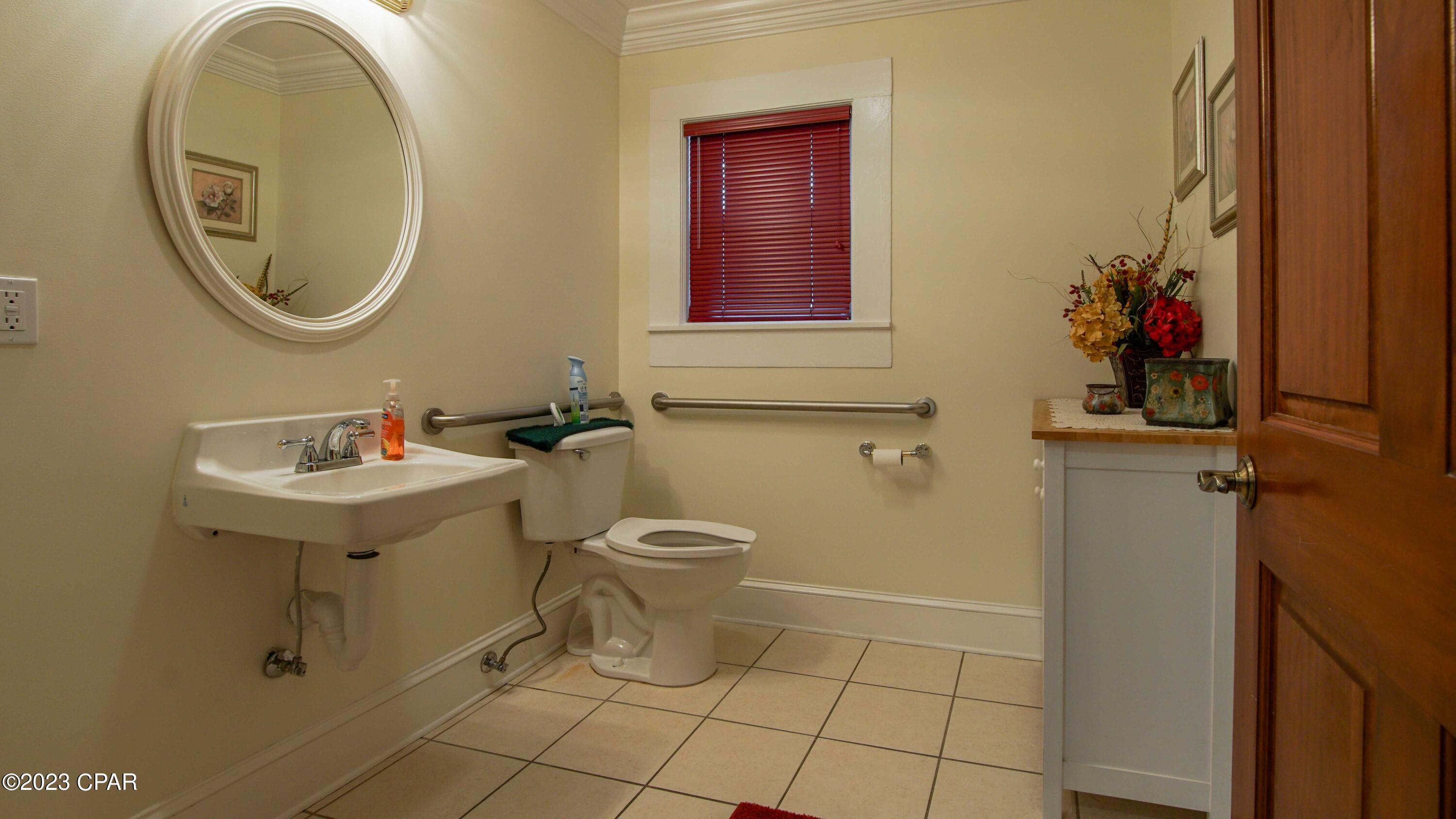 [No Recorded Subdiv] - Commercial Sale