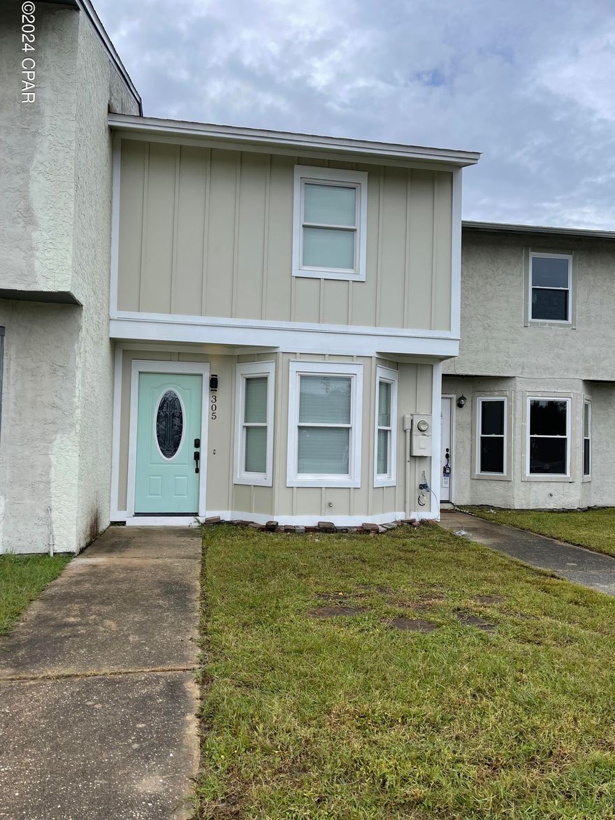 This is a 2 bed 1.5 bath, newly remodeled townhome with granite countertops, vinyl plank flooring, and a barn doors. Make this very spacious townhome yours and relax on the upstairs balcony over looking the fenced in back yard. Pets negotiable.Text a photo of your driver's license to the OFFICE phone number, along with the address of this home and we will get your showing set up within 1 day!