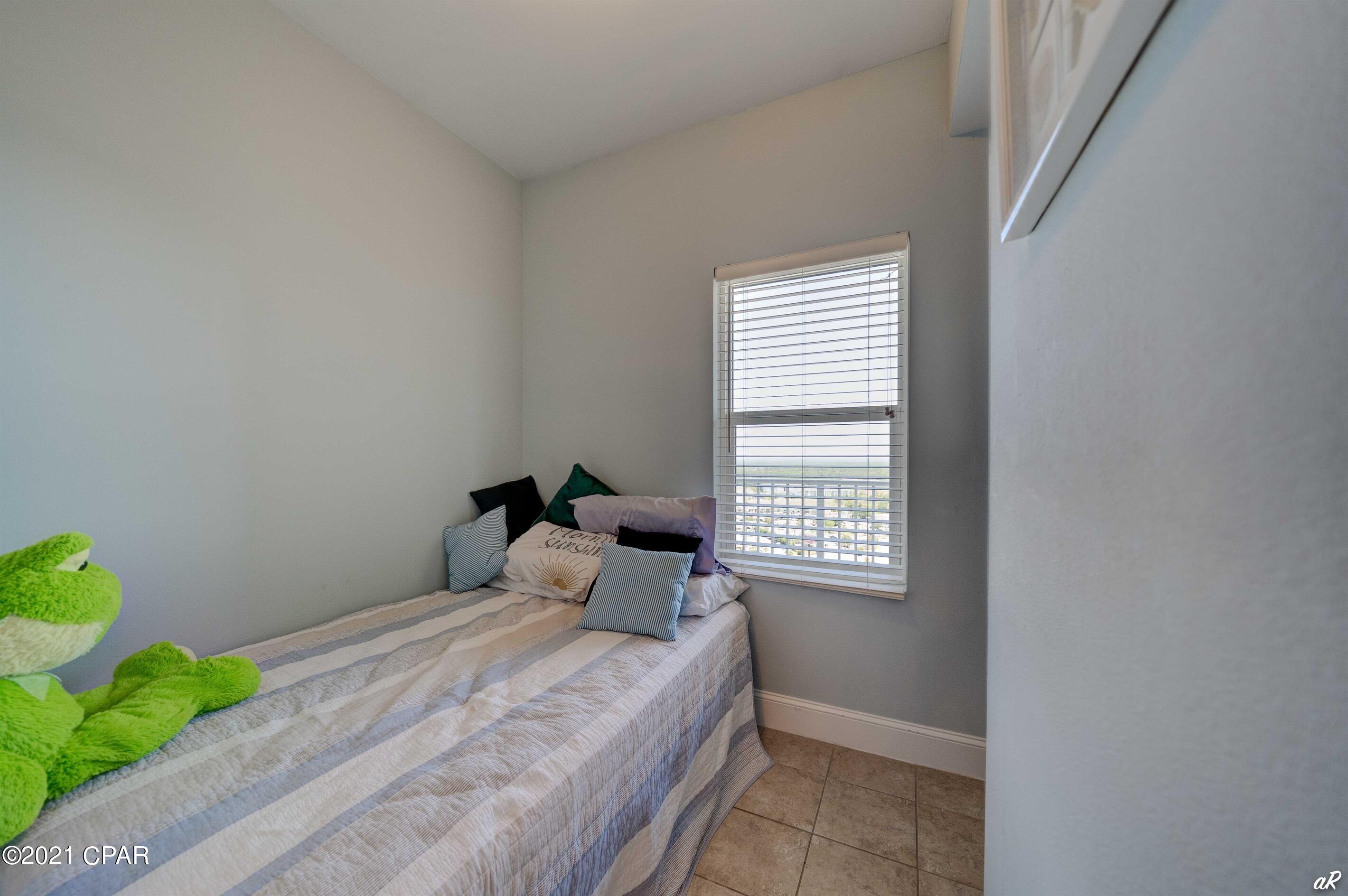 Laketown Wharf Phase II - Residential