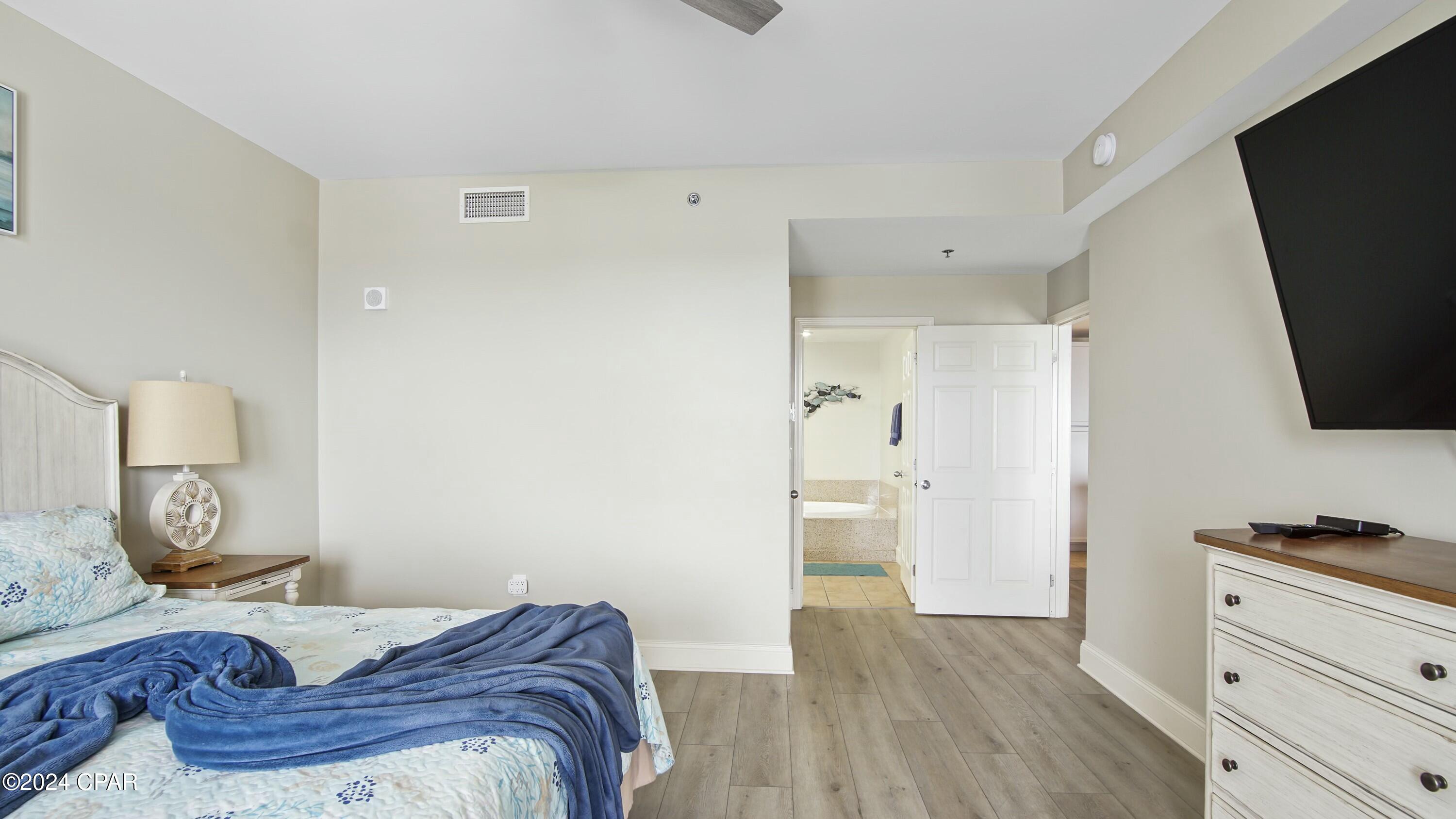 Laketown Wharf - Residential