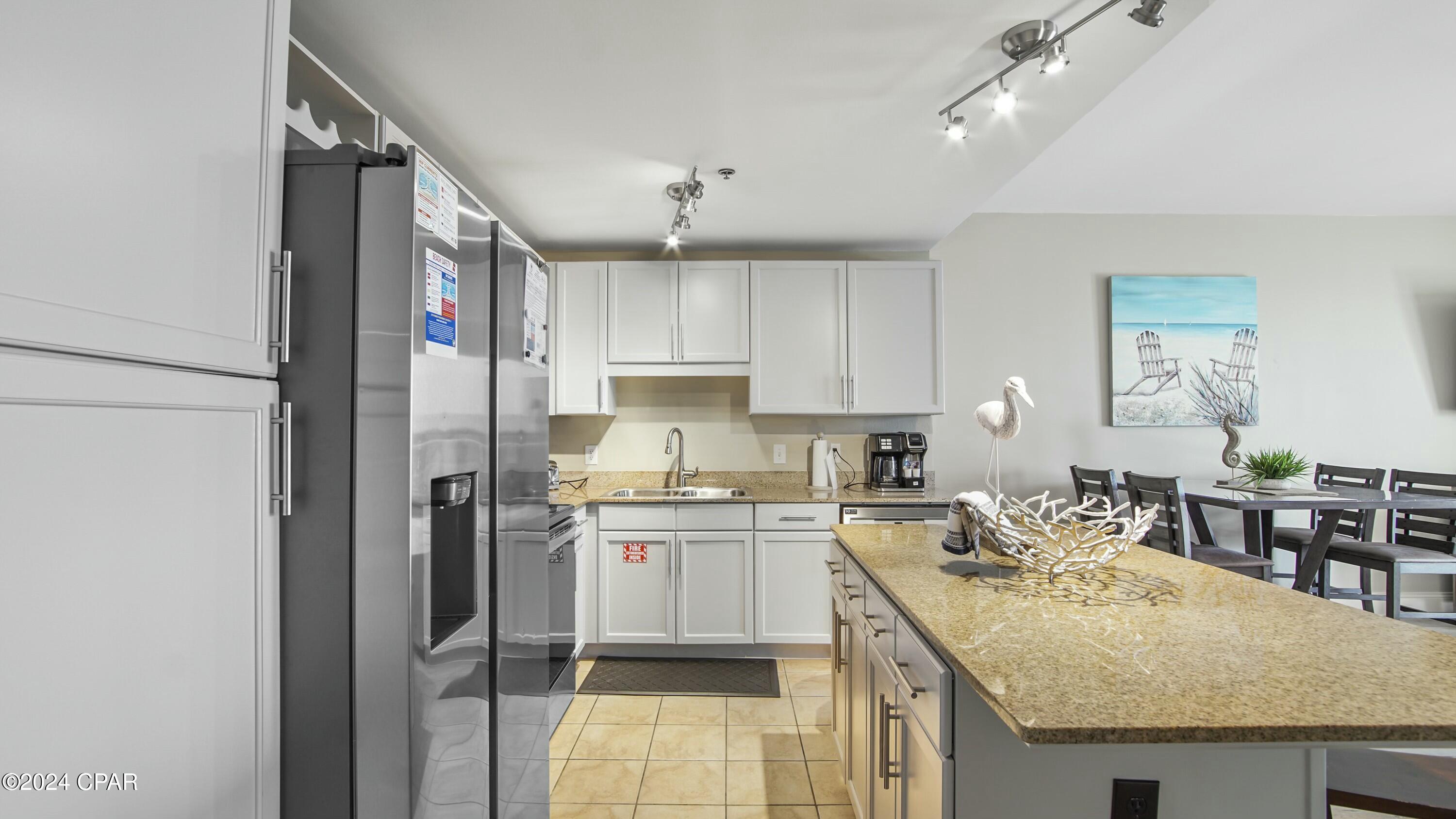 Laketown Wharf - Residential