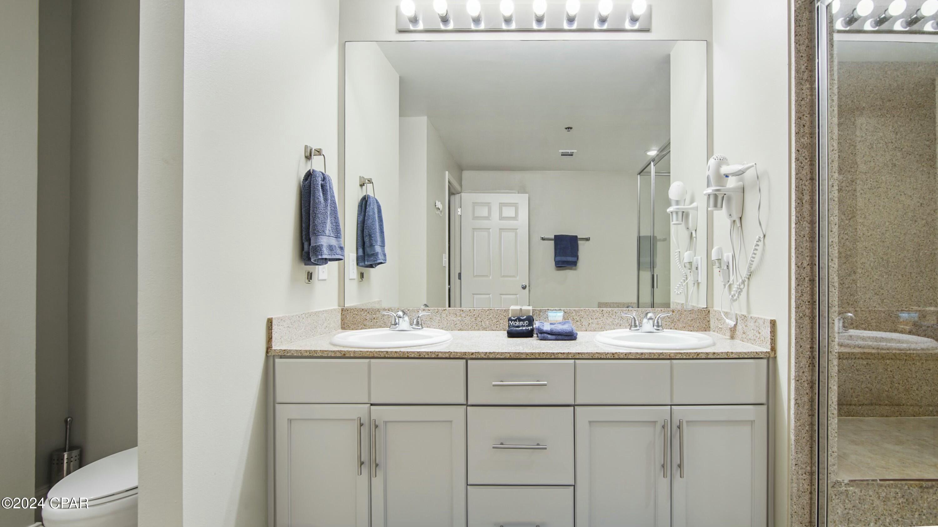 Laketown Wharf - Residential