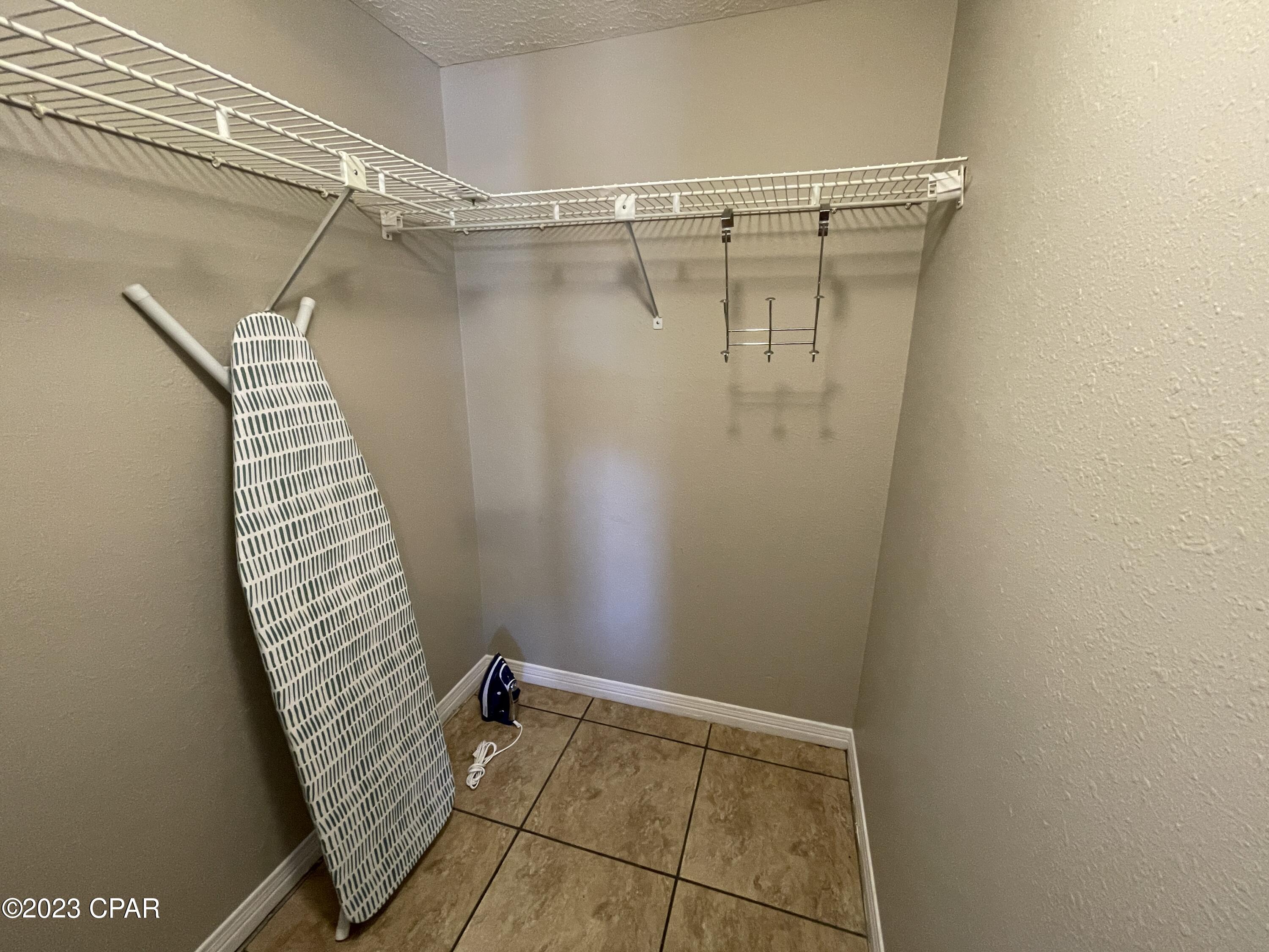 Treasure Cove Unit 1 - Residential Lease