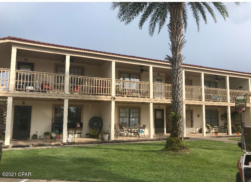 This is a great condo located in a family friendly community of Horizon South. Its on the west end of the beach but also close to Pier Park for great shopping and dining.The unit is located close to all the amenities but just a 5 minute walk to the beach. Very cute and well keep unit with great rental history. Let this unit pay for its self with its rentals. A real must see.