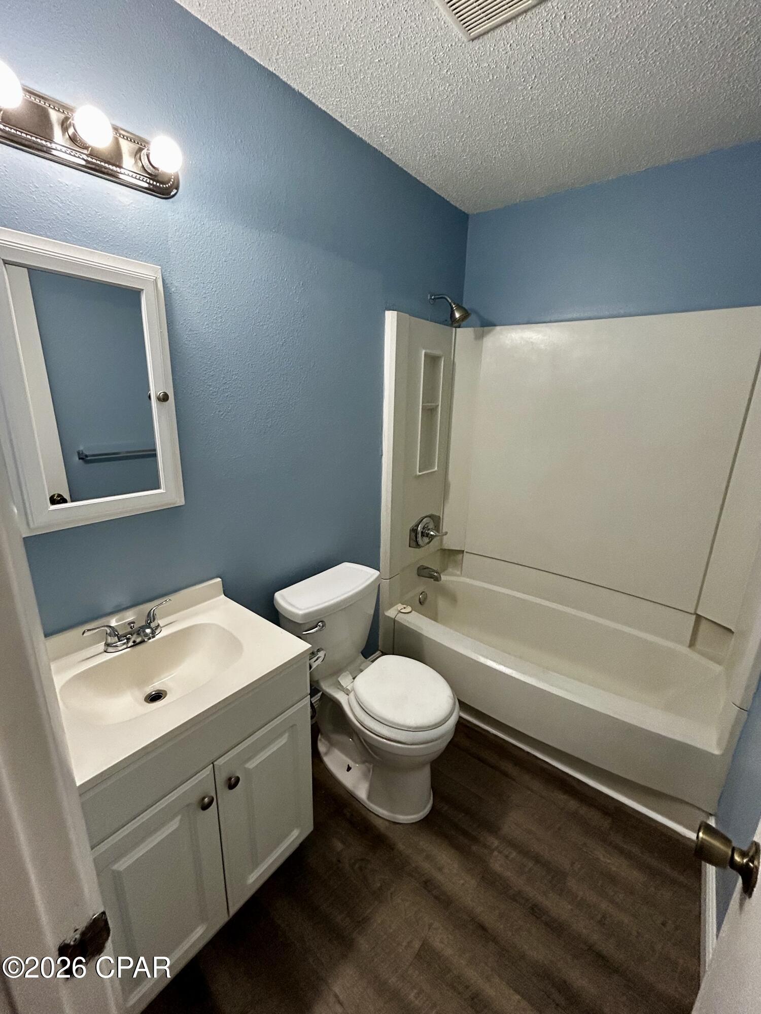 [No Recorded Subdiv] - Residential Lease