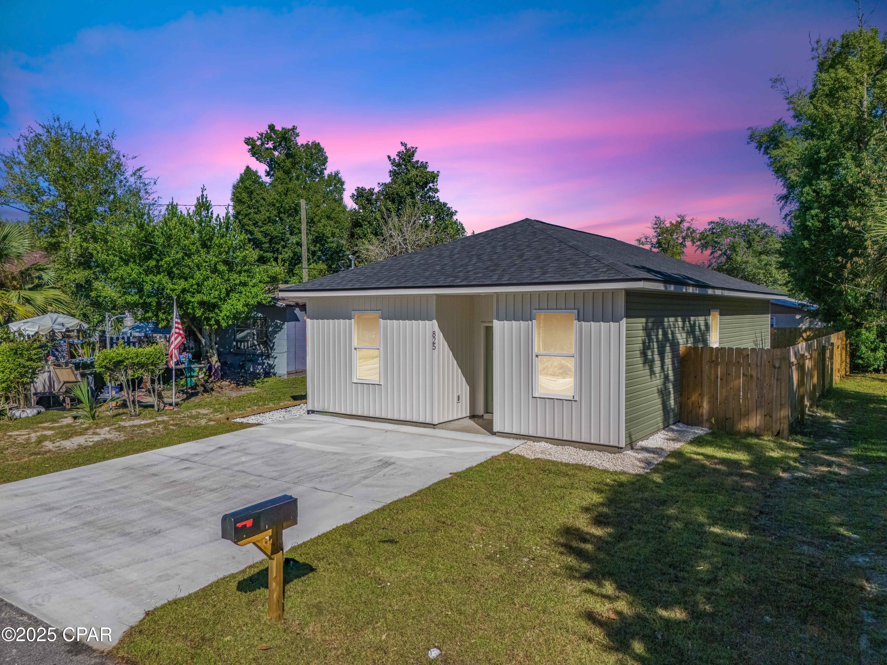 [No Recorded Subdiv] - Residential