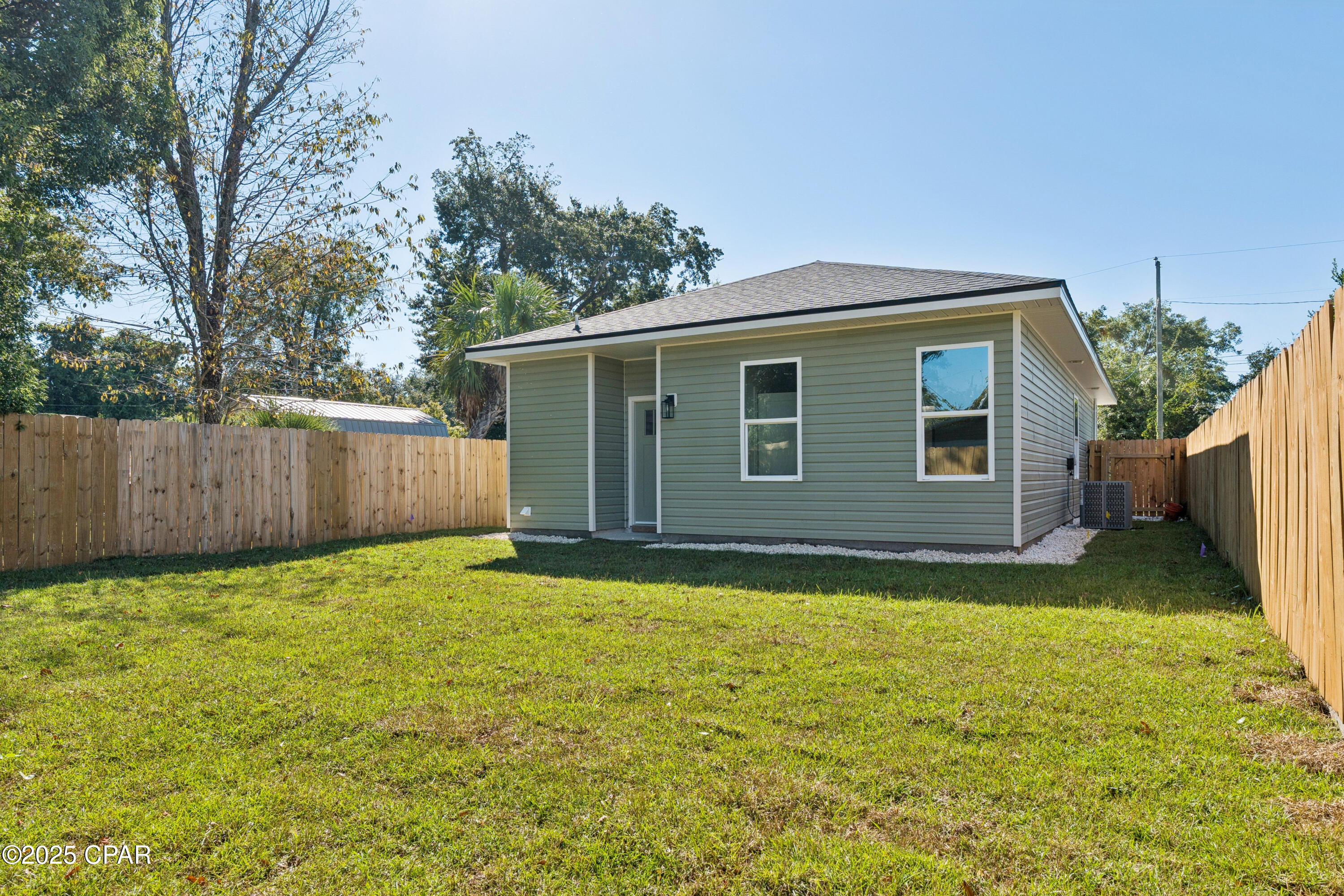 [No Recorded Subdiv] - Residential