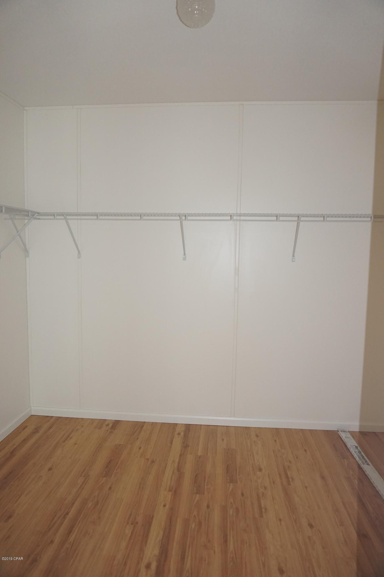 Leisure Lakes 1st Add - Residential