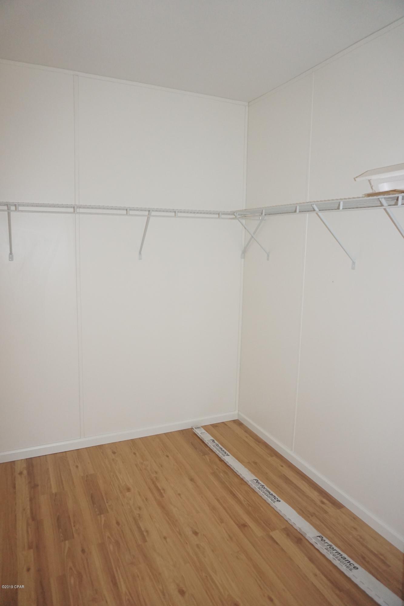 Leisure Lakes 1st Add - Residential