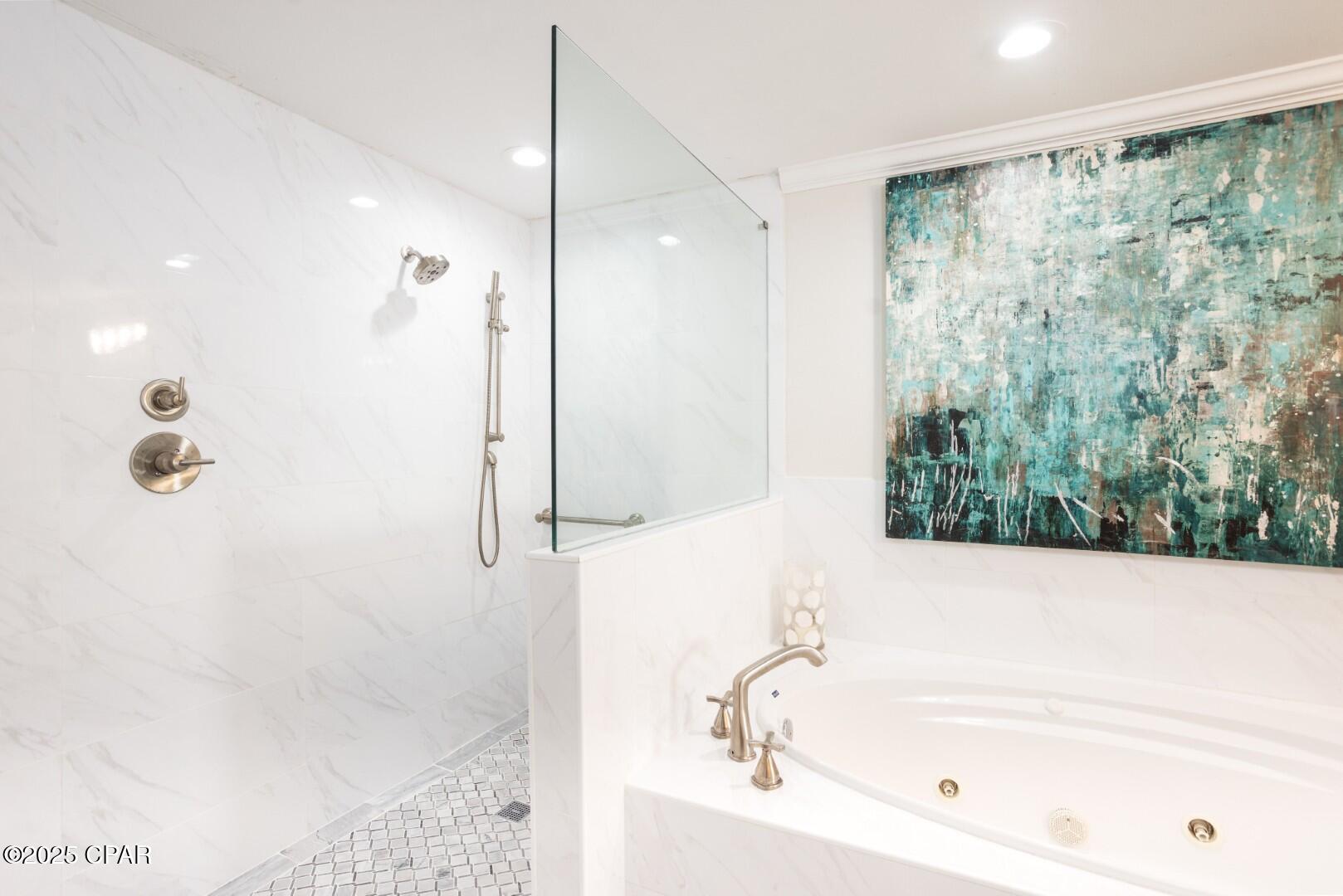 Grande Surf Club Condo - Residential