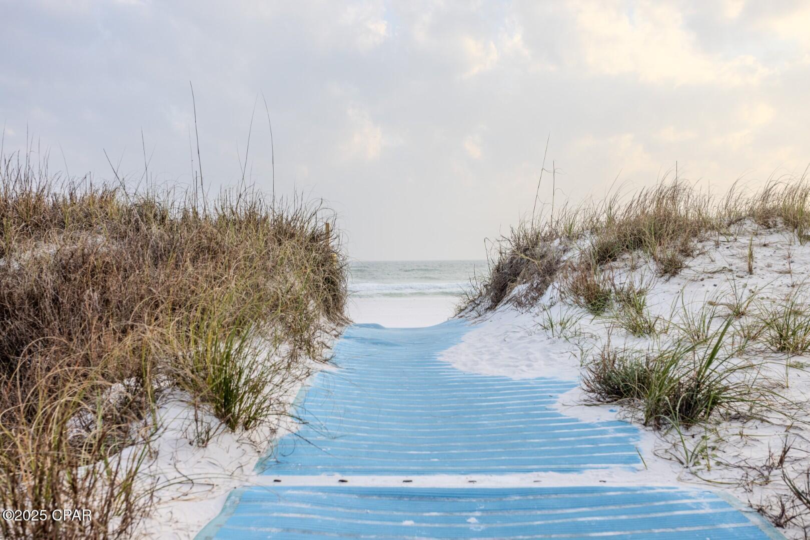 Grande Surf Club Condo - Residential