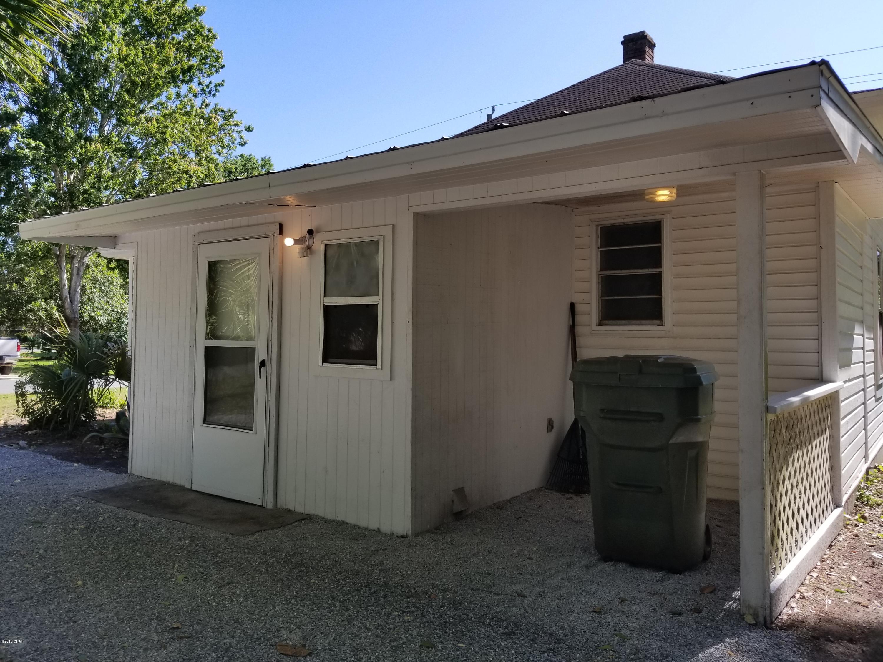 [No Recorded Subdiv] - Residential Lease