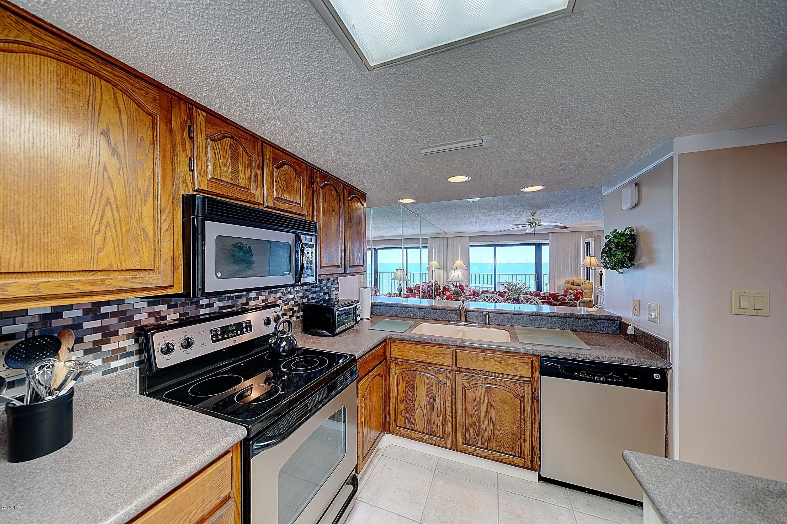 The Commodore - Residential