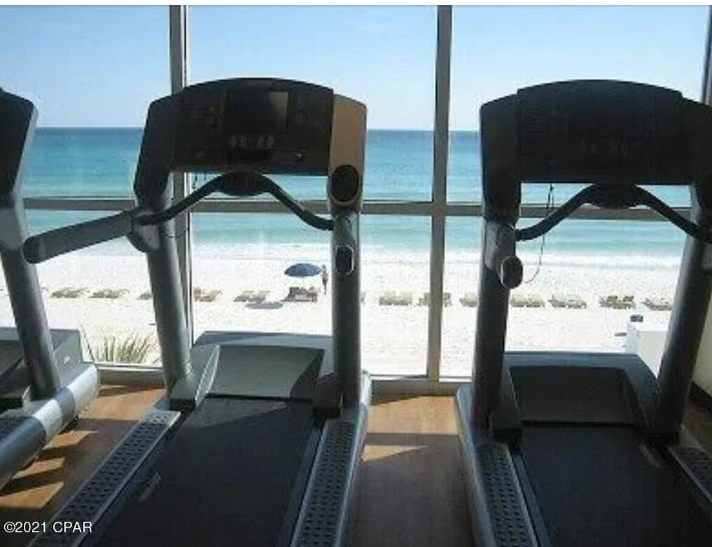 Splash Condo - Residential