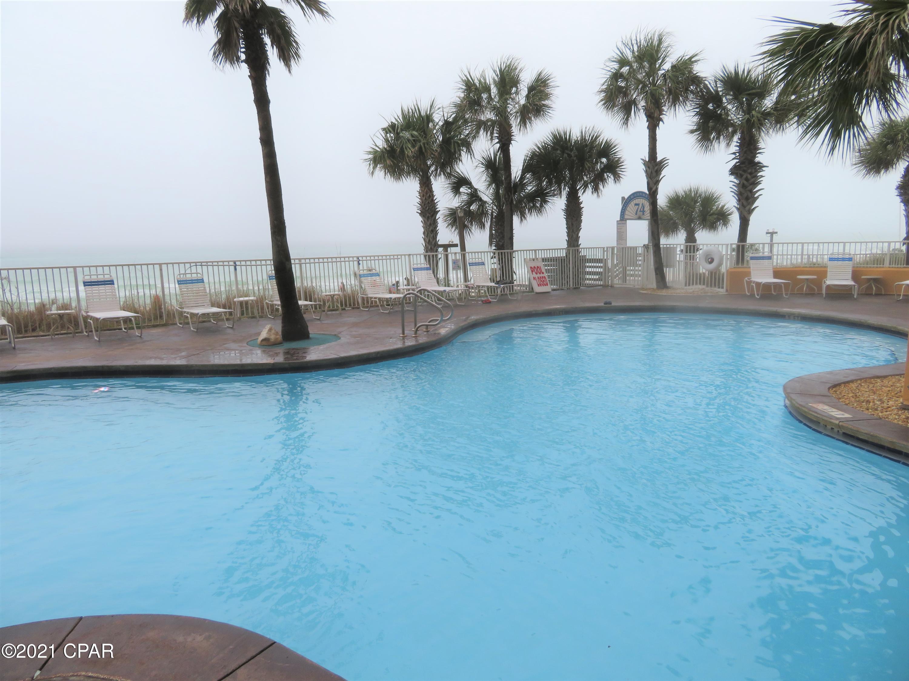 Splash Condo - Residential