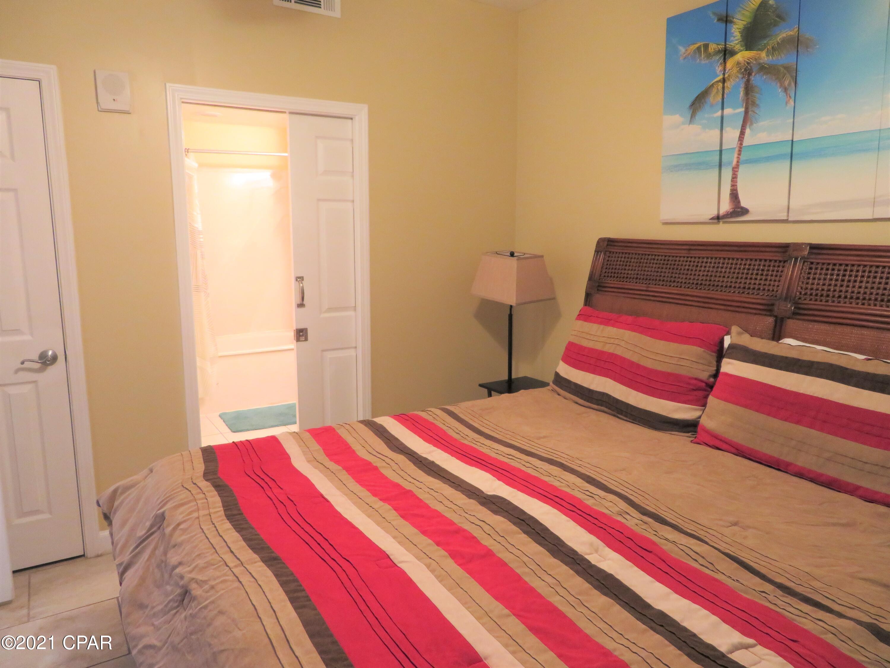 Splash Condo - Residential