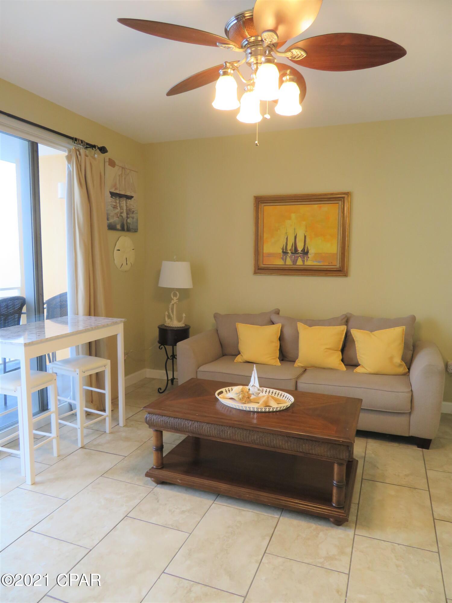 Splash Condo - Residential