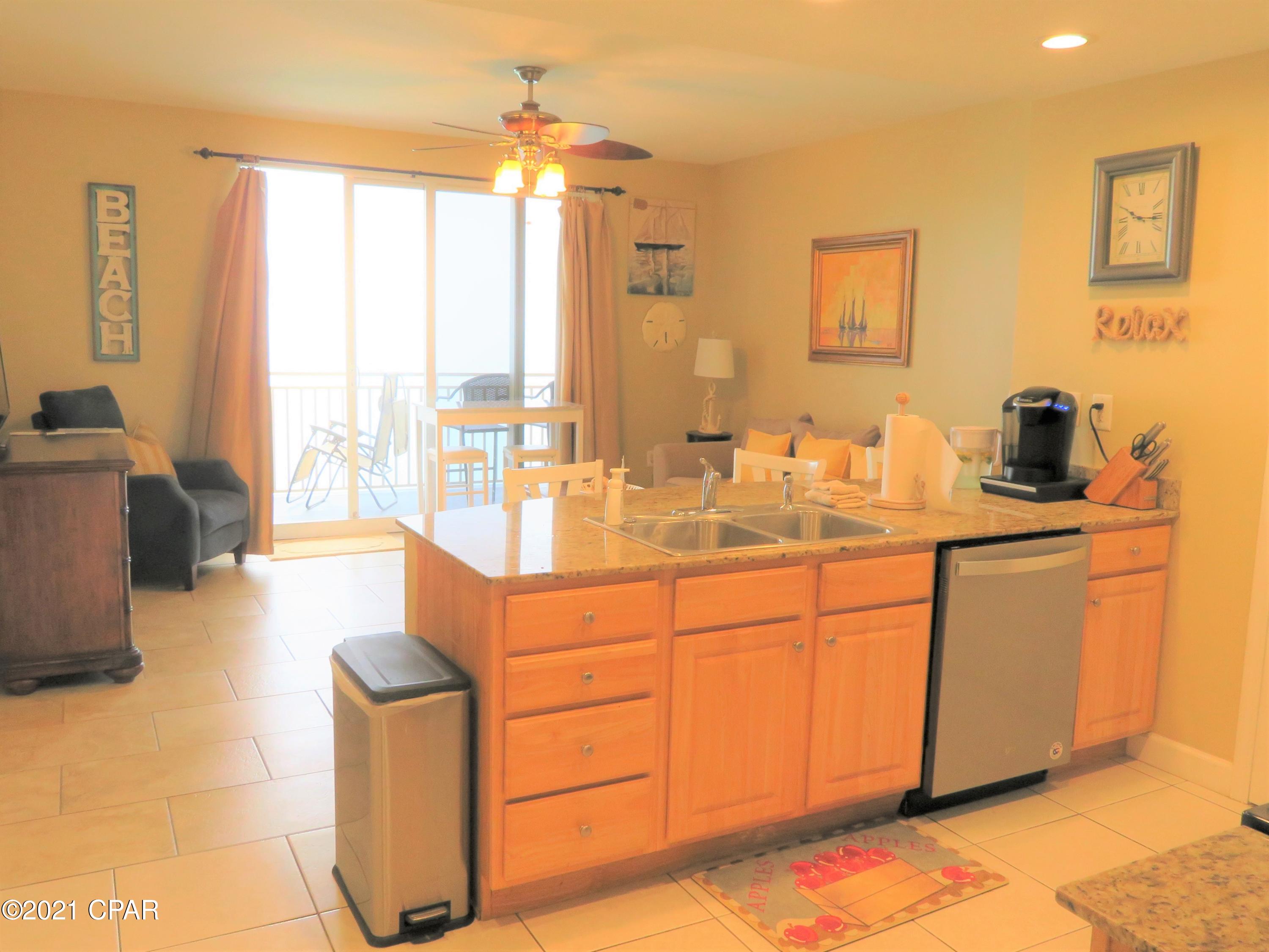 Splash Condo - Residential