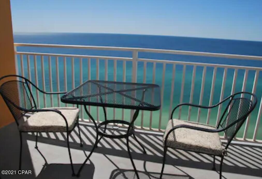 Splash Condo - Residential