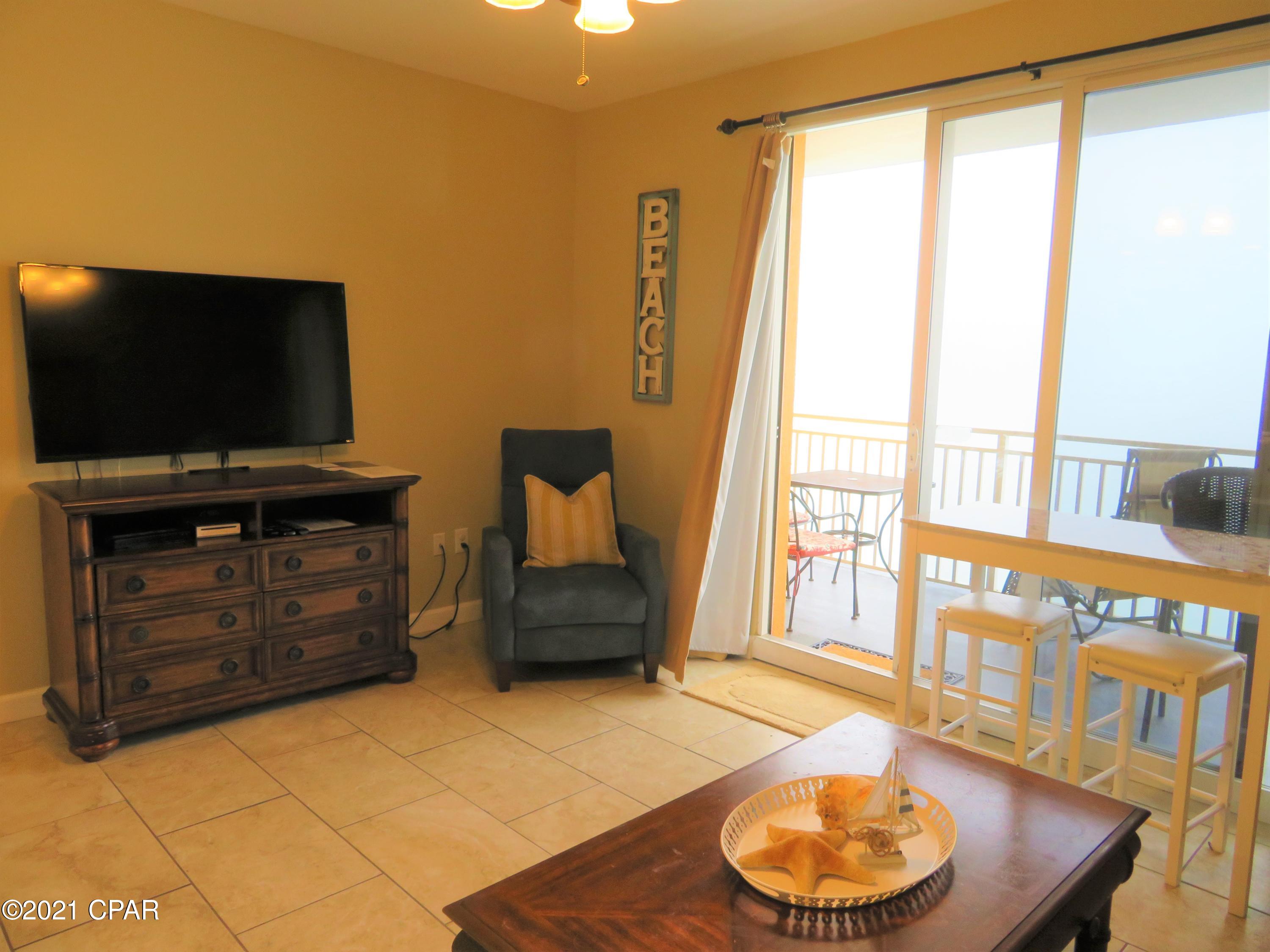 Splash Condo - Residential