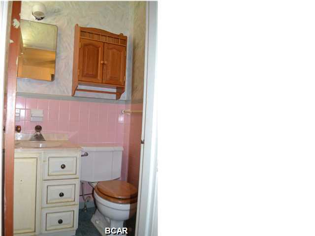 Hentz 1st Add Unit B - Residential