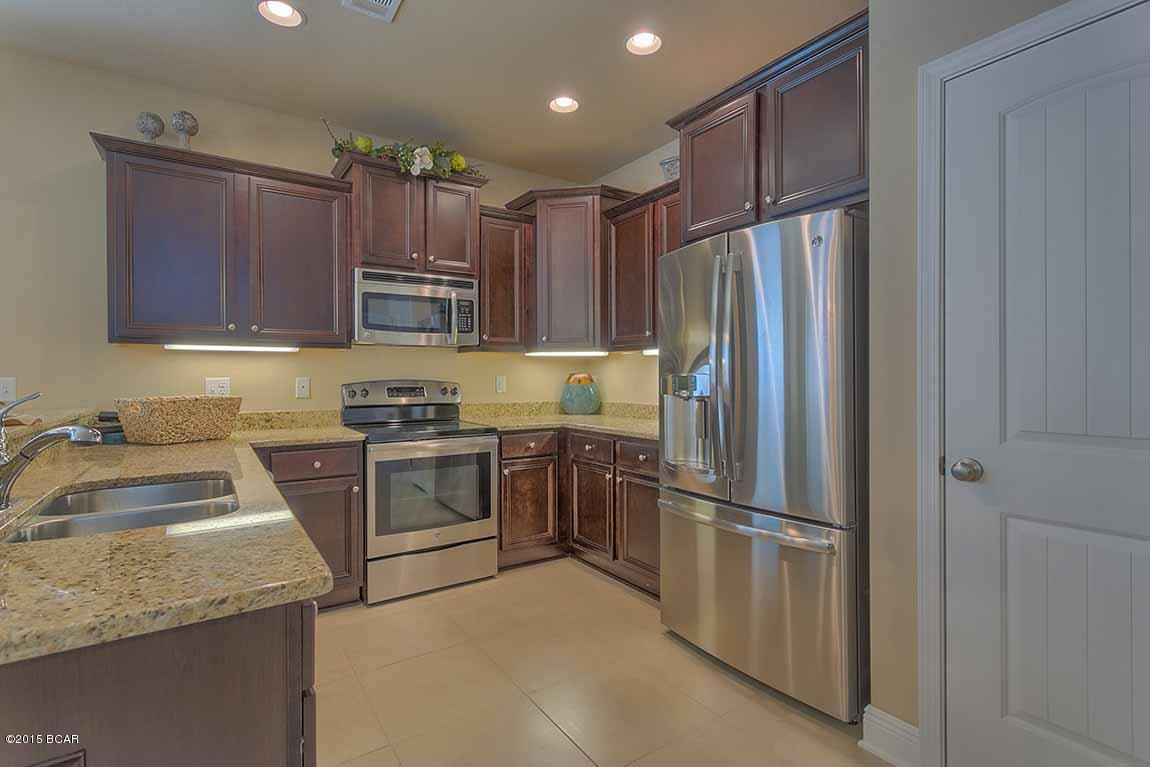 Magnolia Bay Club - Residential