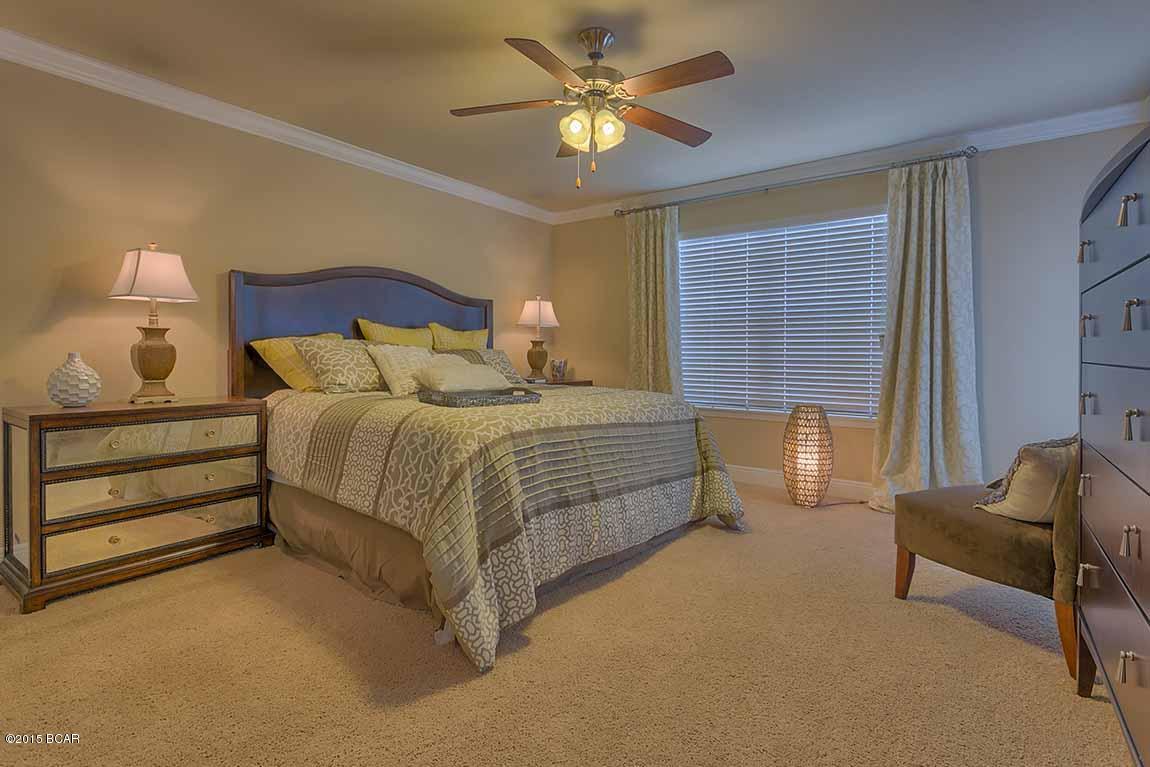 Magnolia Bay Club - Residential