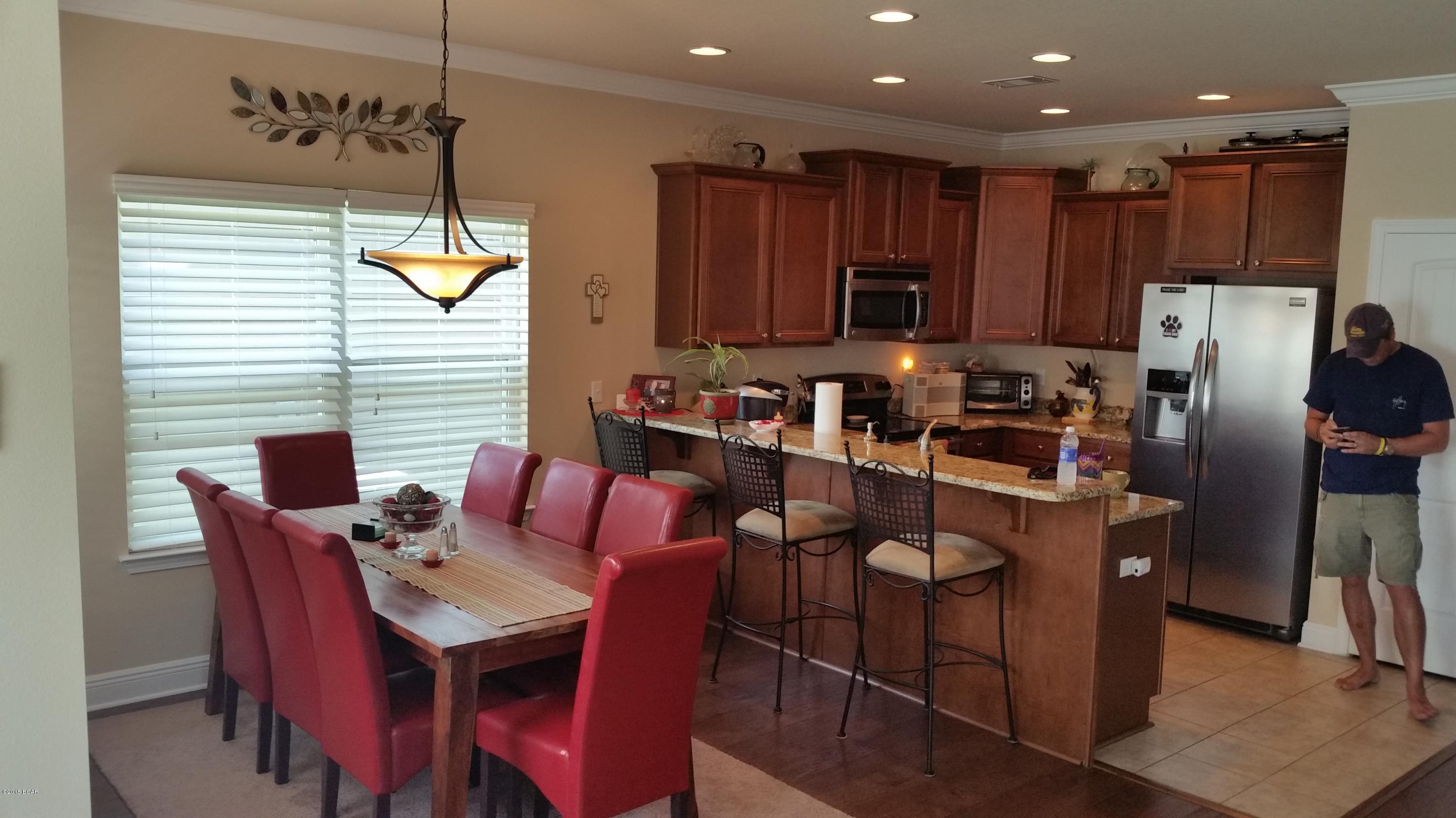 Magnolia Bay Club - Residential