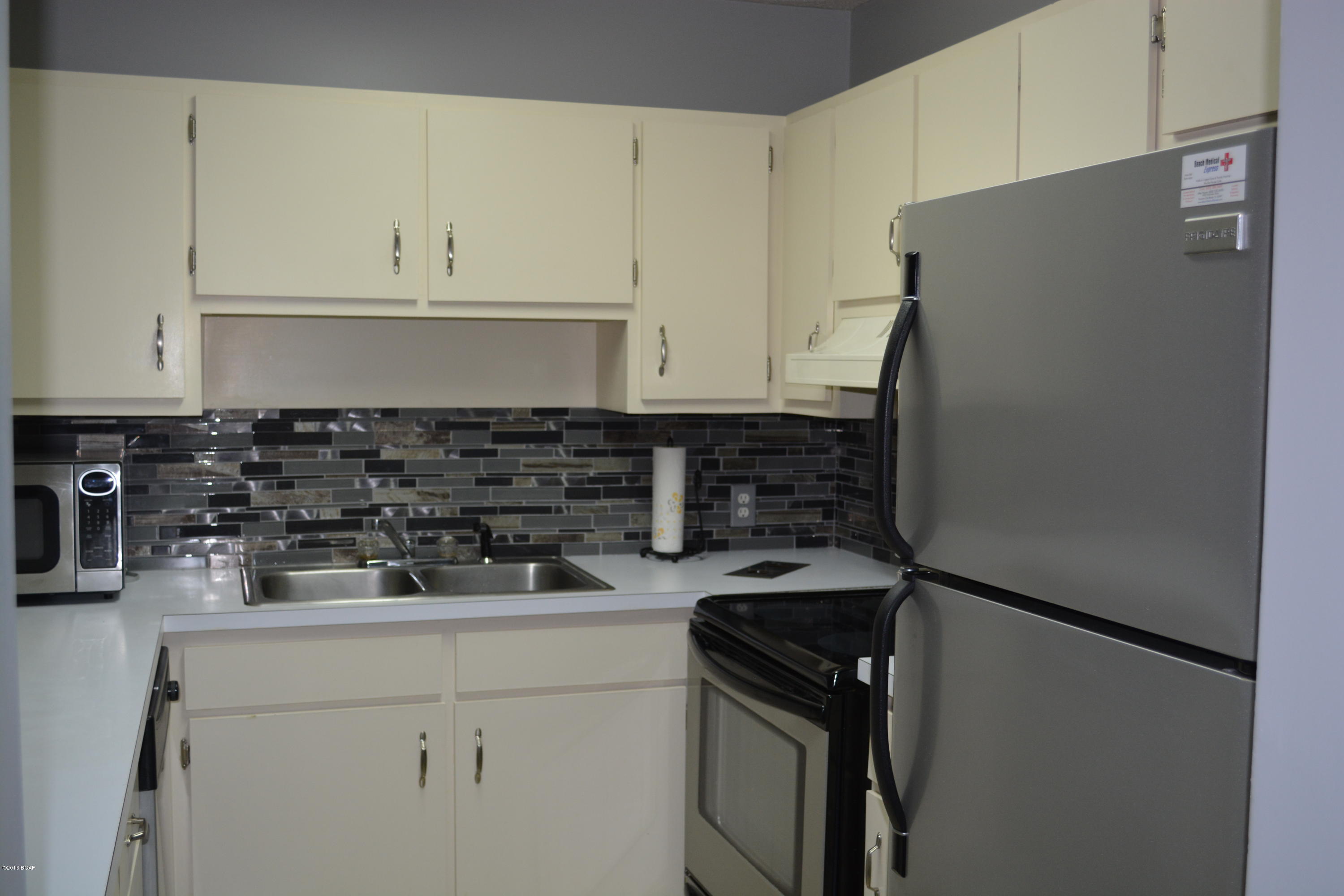 Bay Point Harbour Villas - Residential