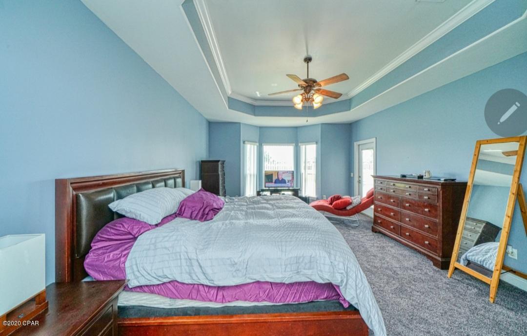 Kirkland Manor - Residential