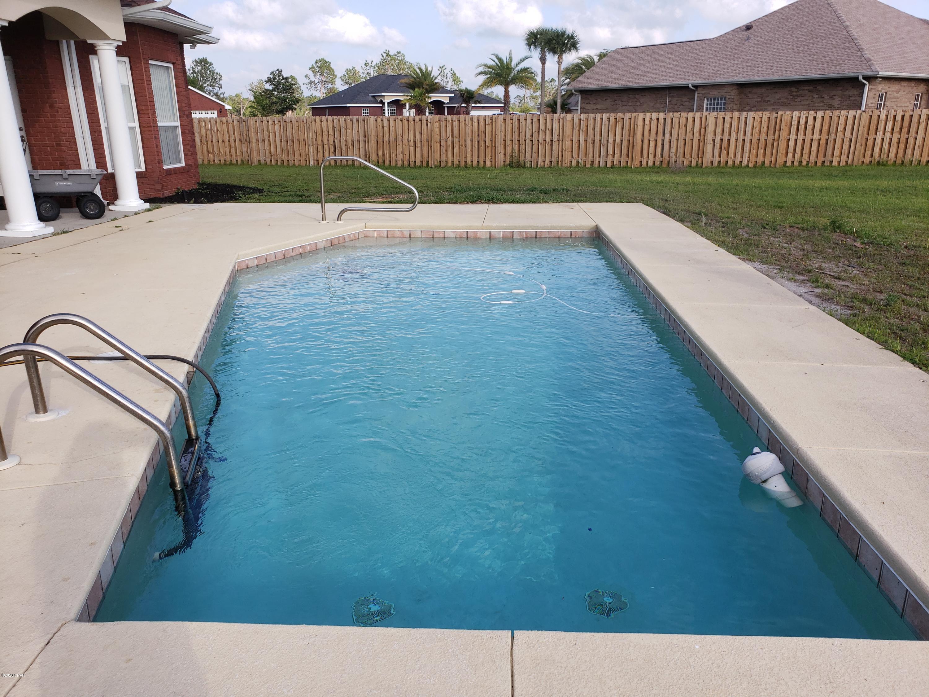 Kirkland Manor - Residential