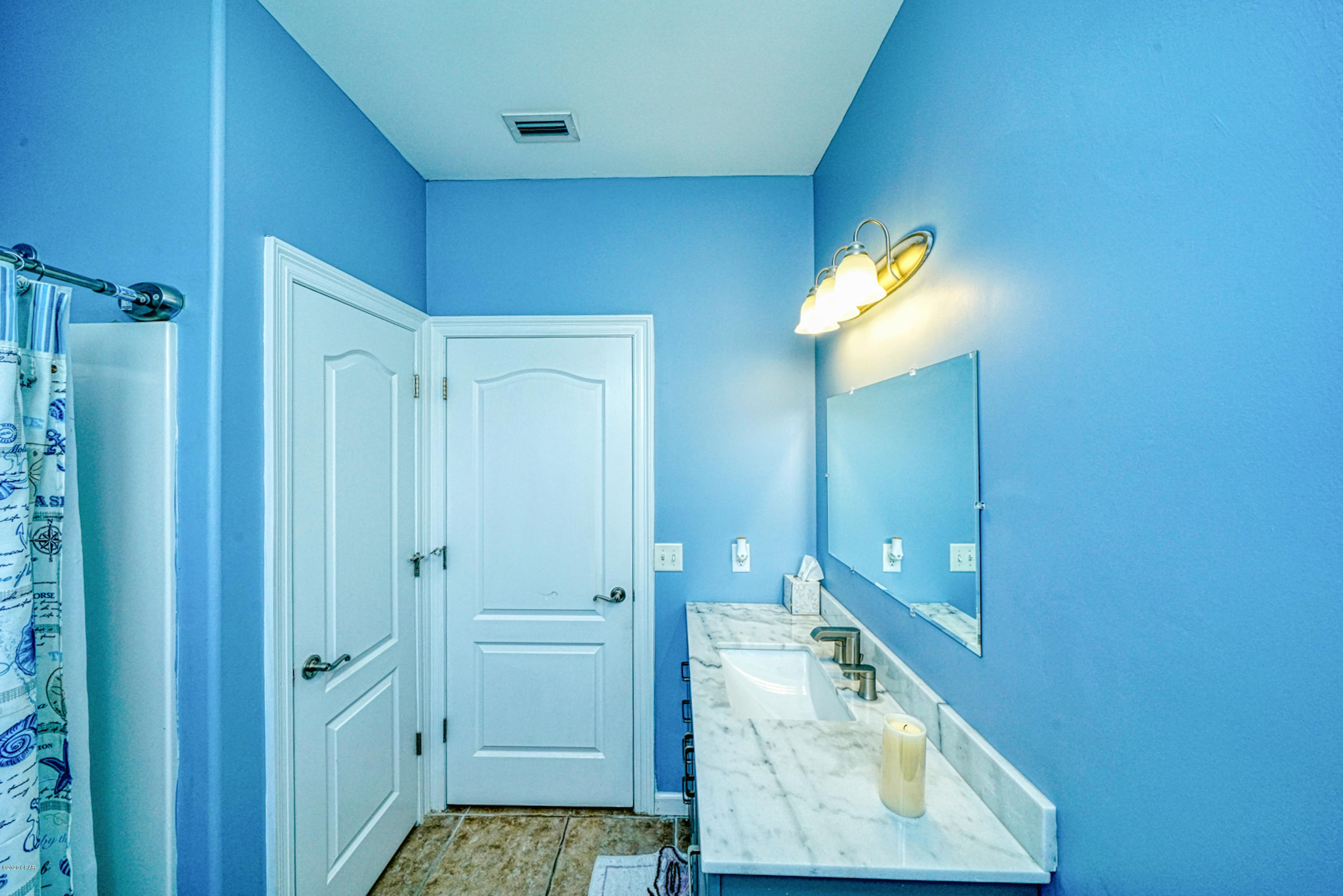 Kirkland Manor - Residential