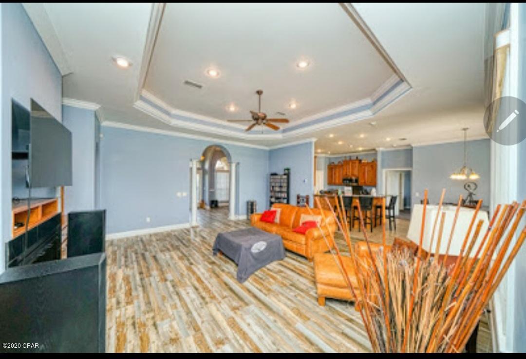 Kirkland Manor - Residential