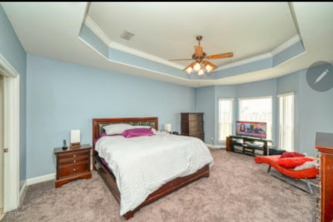 Kirkland Manor - Residential