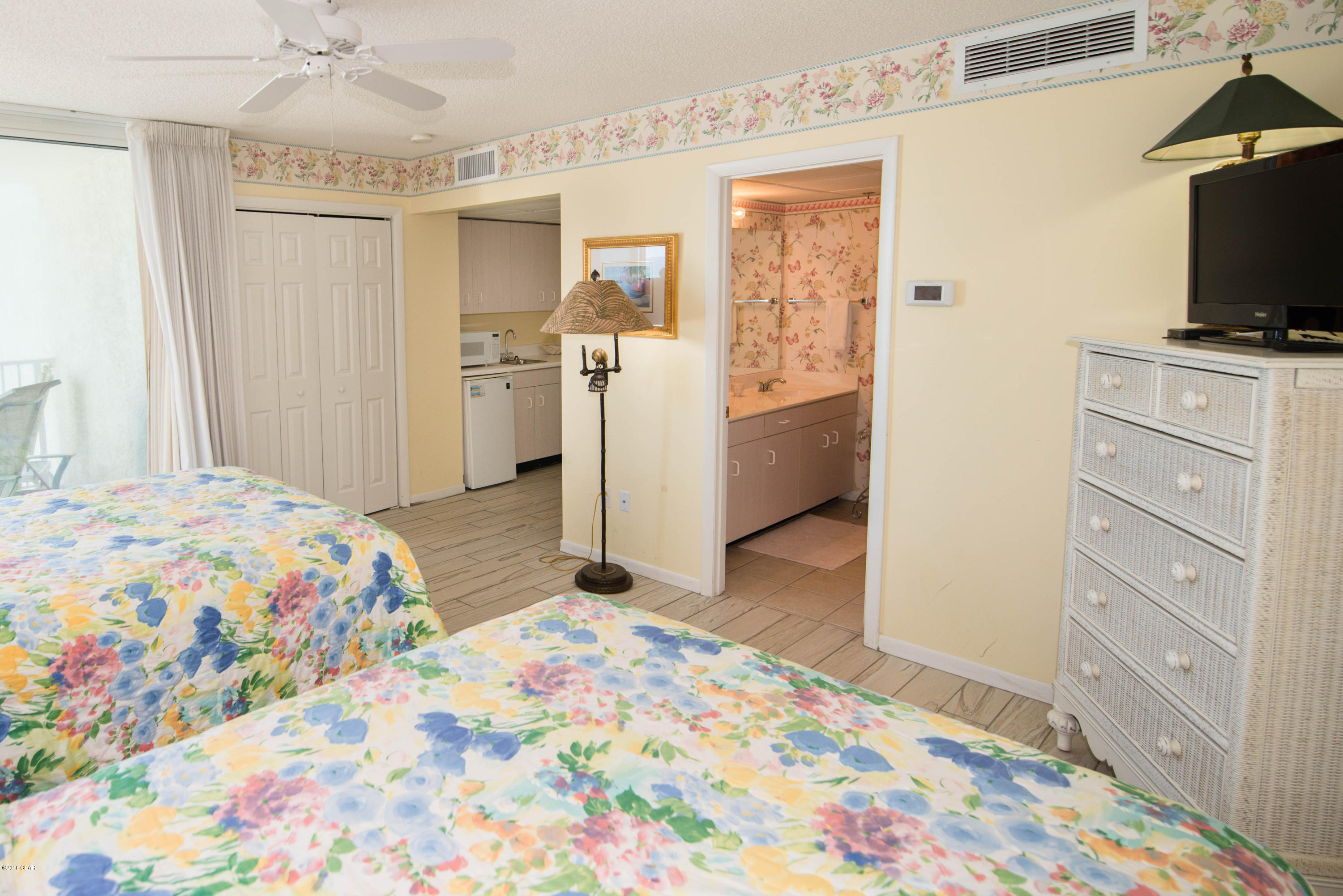 Long Beach Towers III - Residential